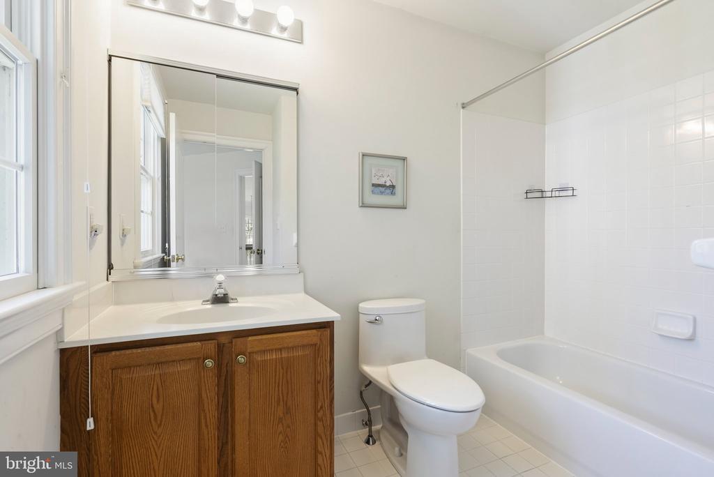 1705 MUSKET CIRCLE