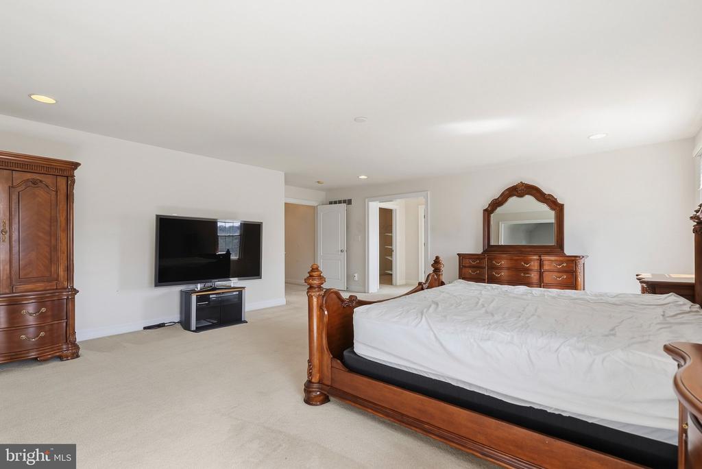 1705 MUSKET CIRCLE