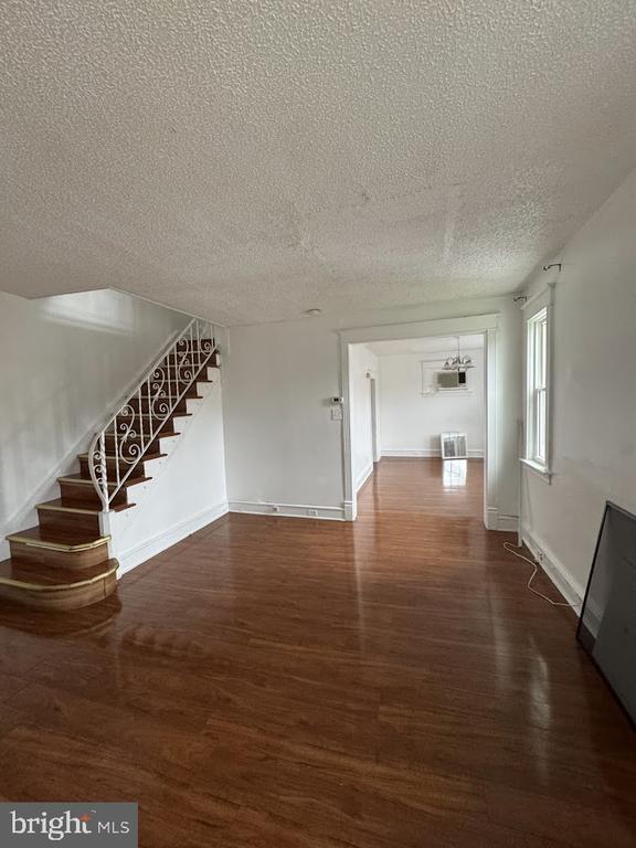 14 S RIGBY AVE