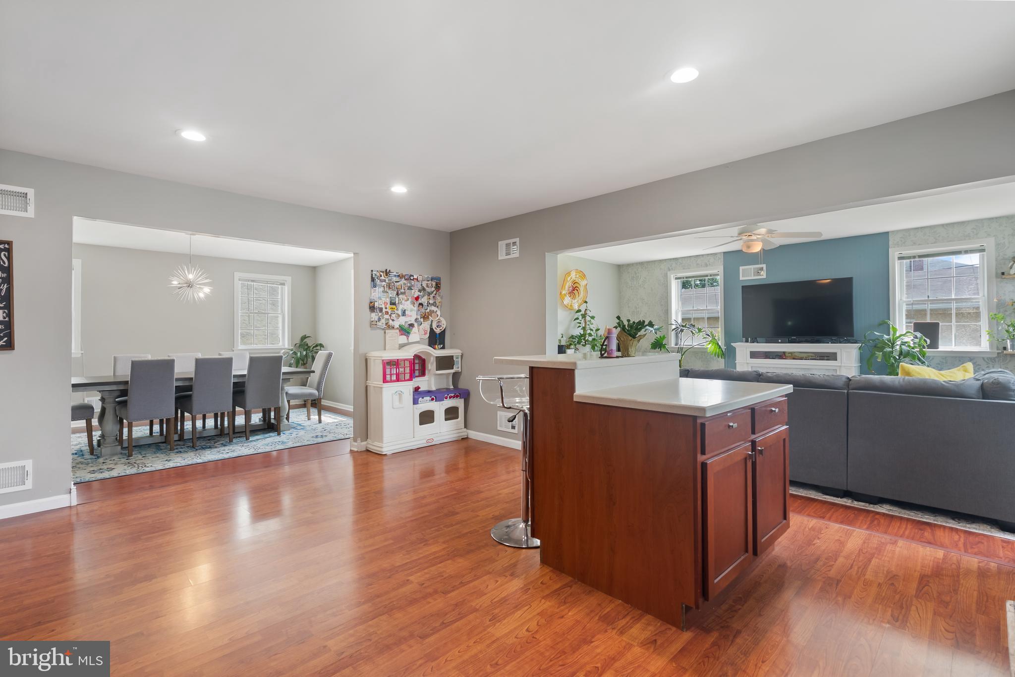 550 Delaware Ave
