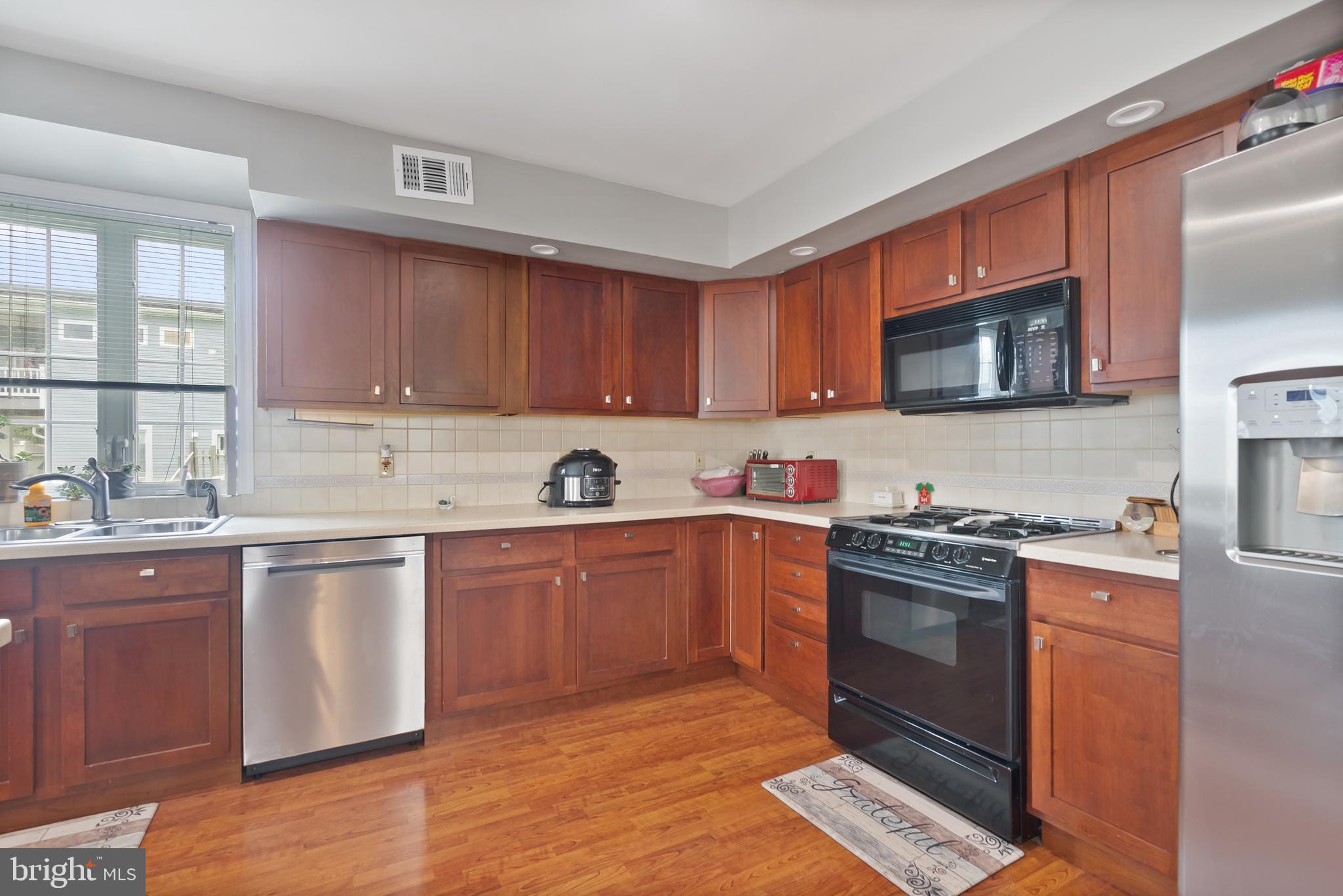 550 Delaware Ave