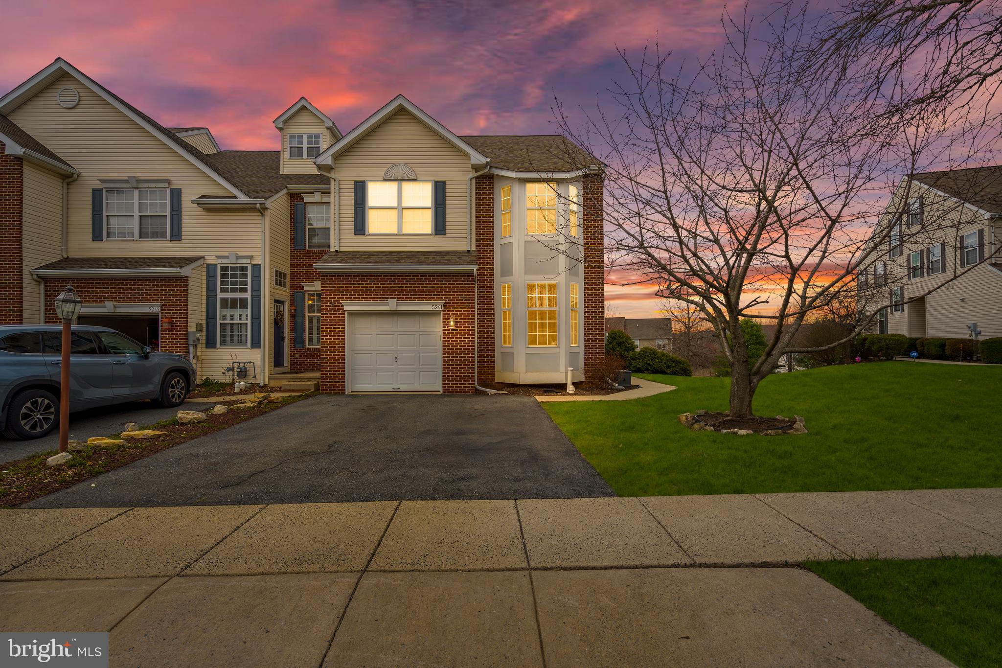 5261 DARTMOUTH DRIVE
