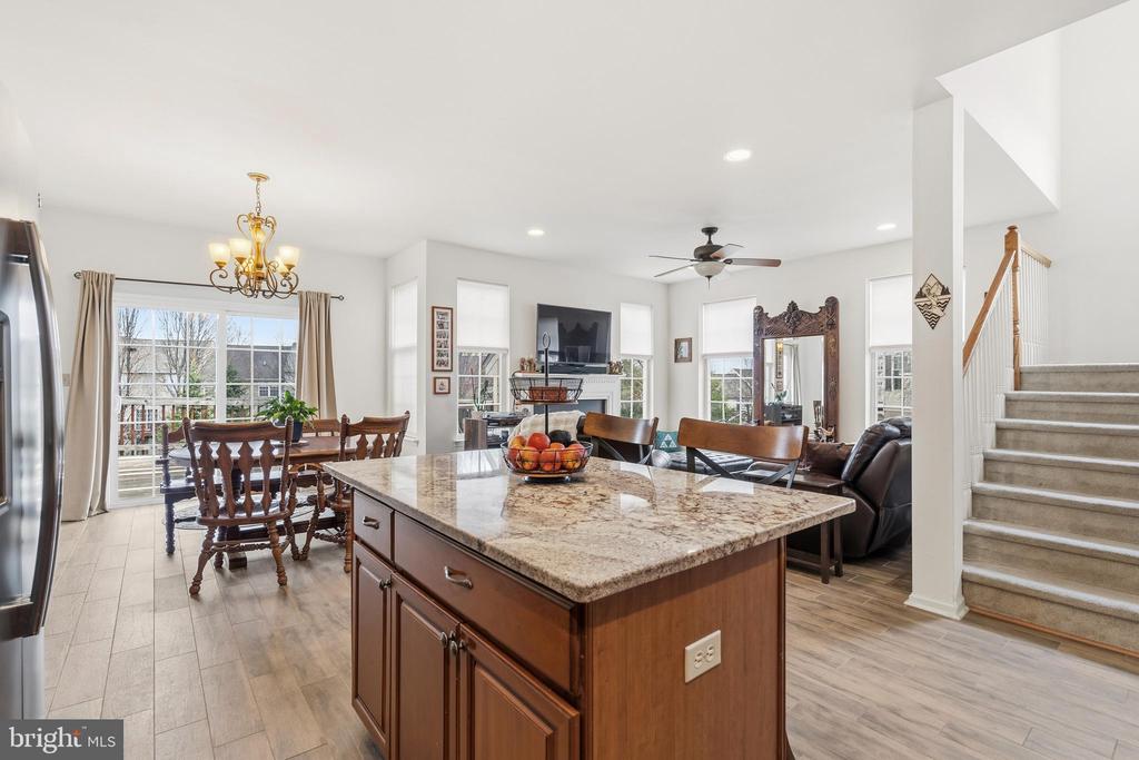 5261 DARTMOUTH DRIVE
