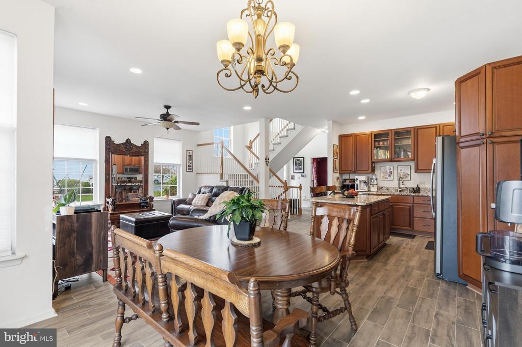 5261 DARTMOUTH DRIVE