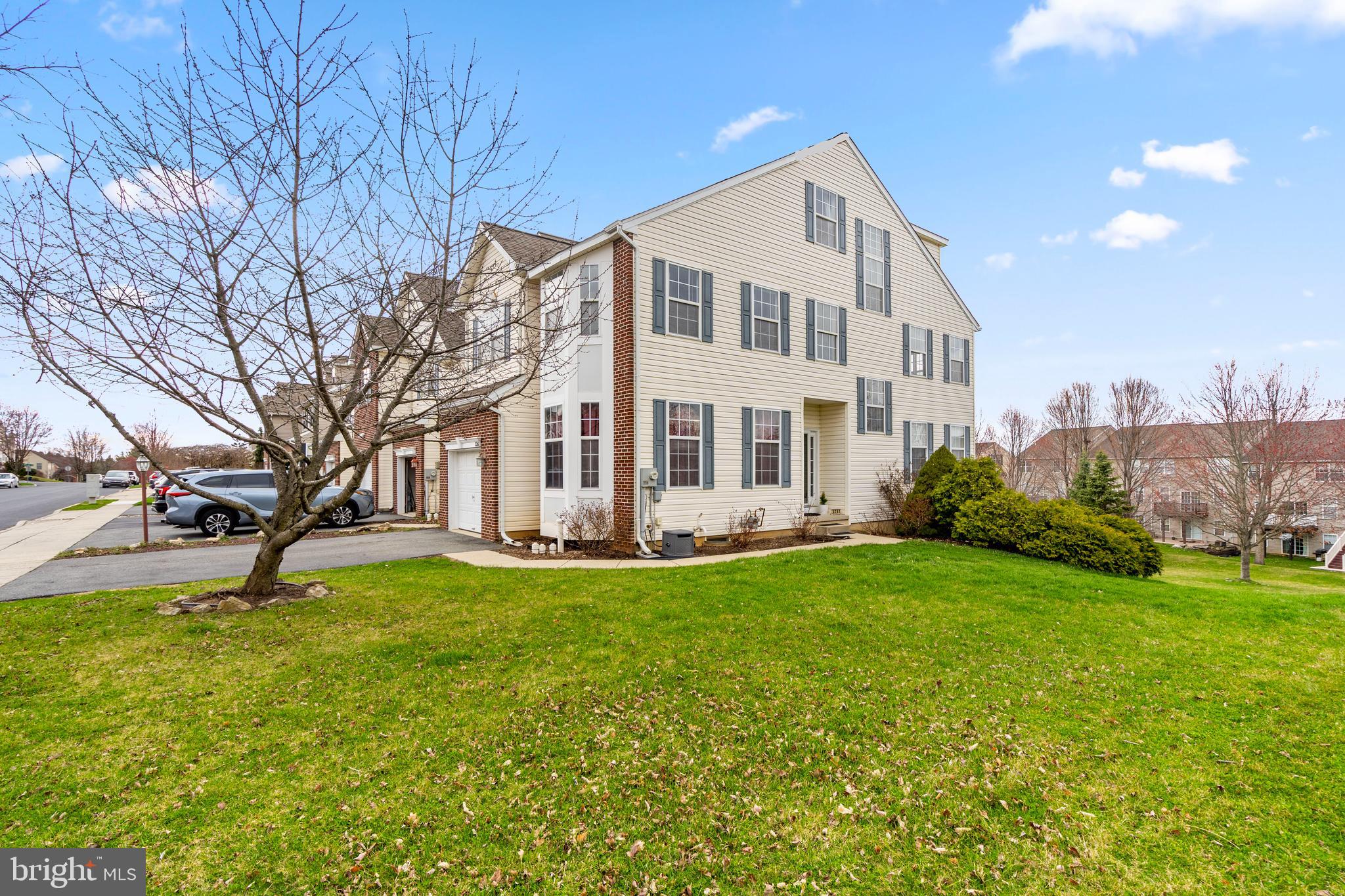 5261 DARTMOUTH DRIVE