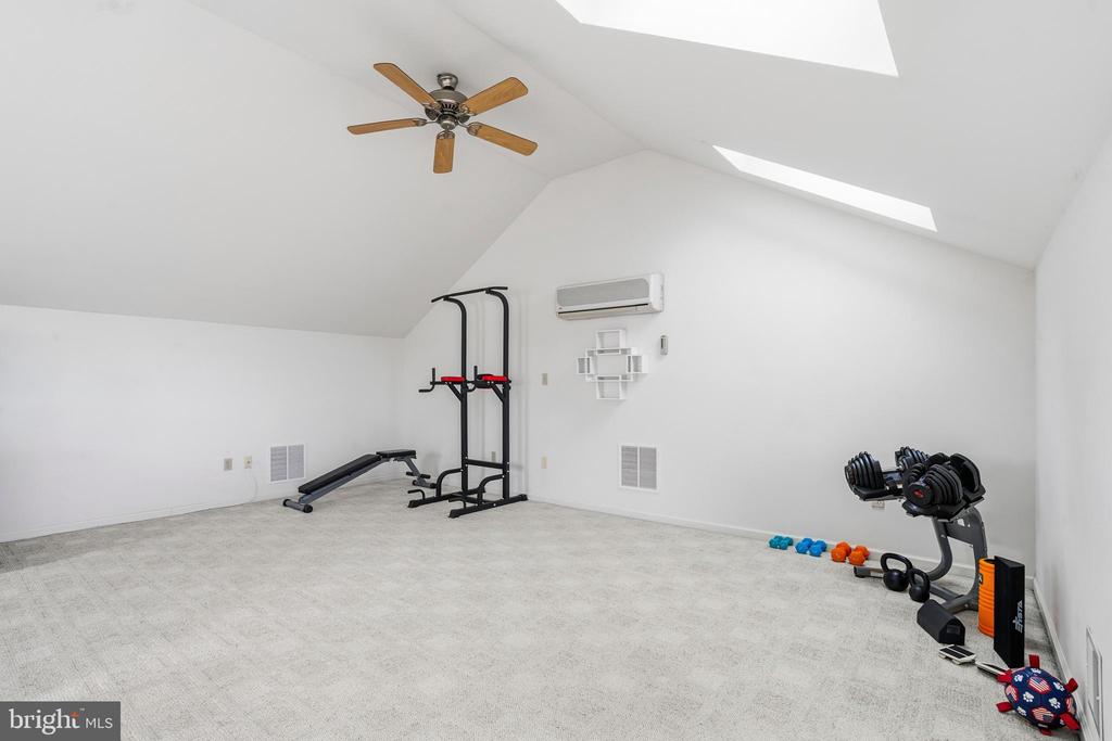 5261 DARTMOUTH DRIVE