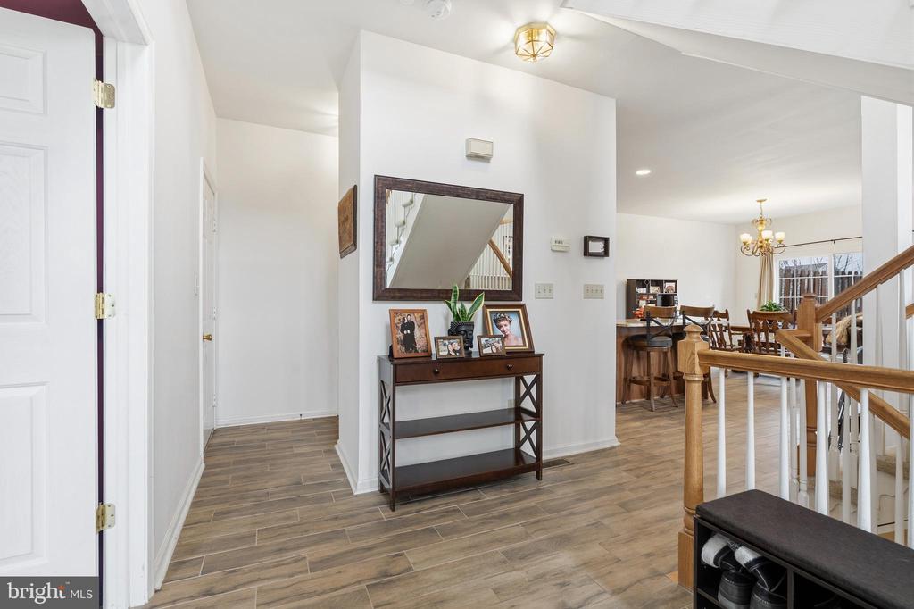 5261 DARTMOUTH DRIVE