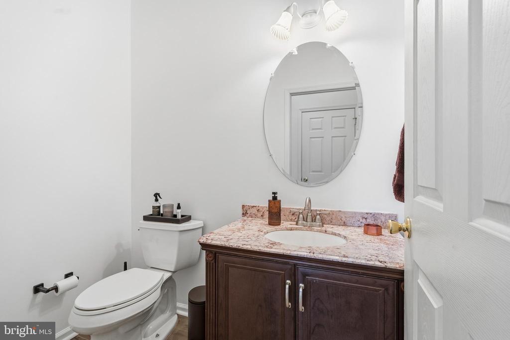 5261 DARTMOUTH DRIVE
