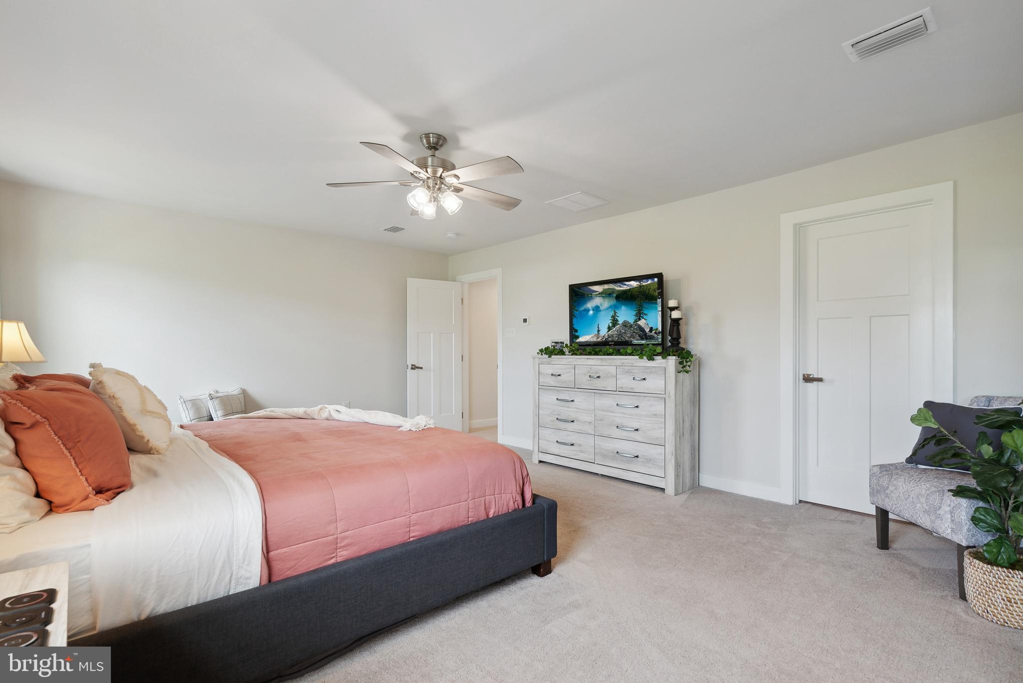 513 Spring Manor Blvd