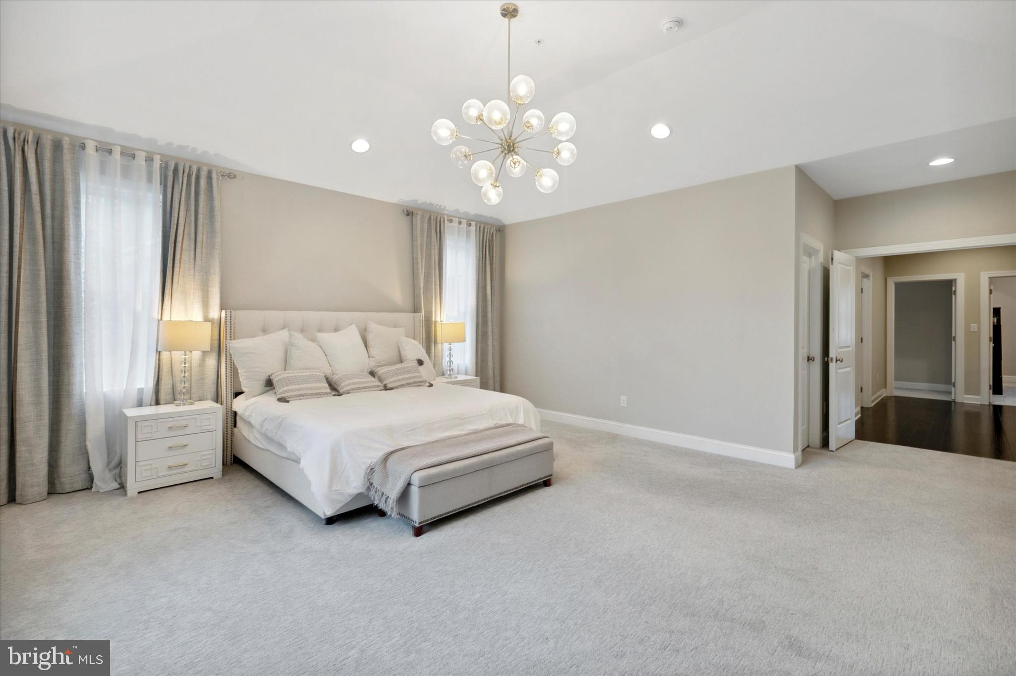 19 White Field Ct