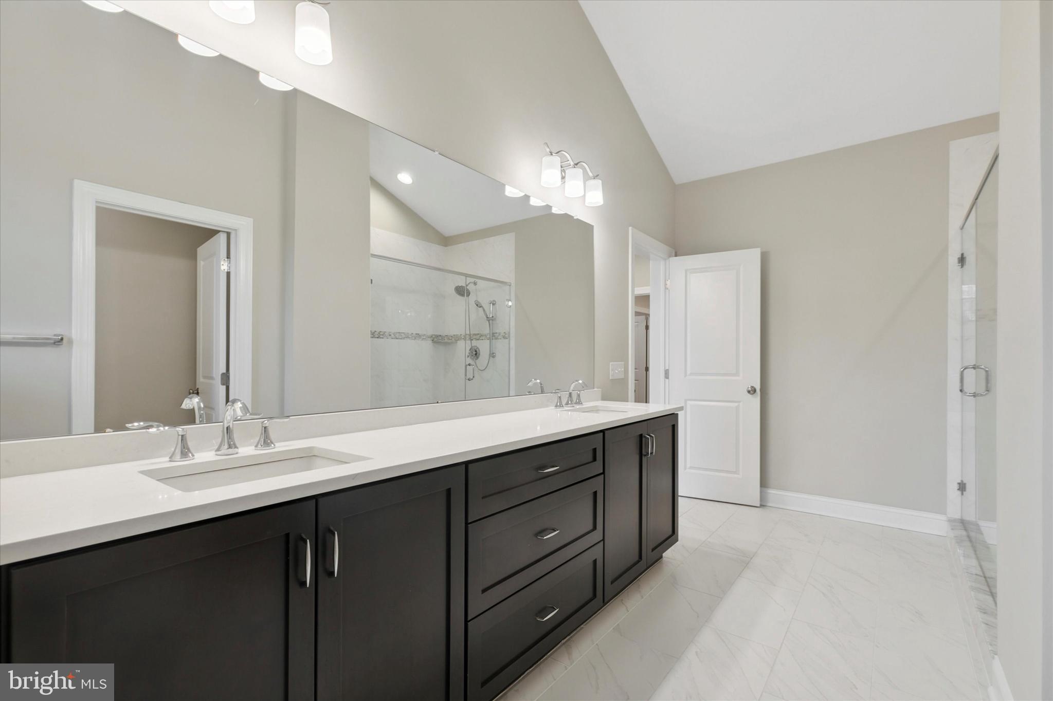 19 White Field Ct