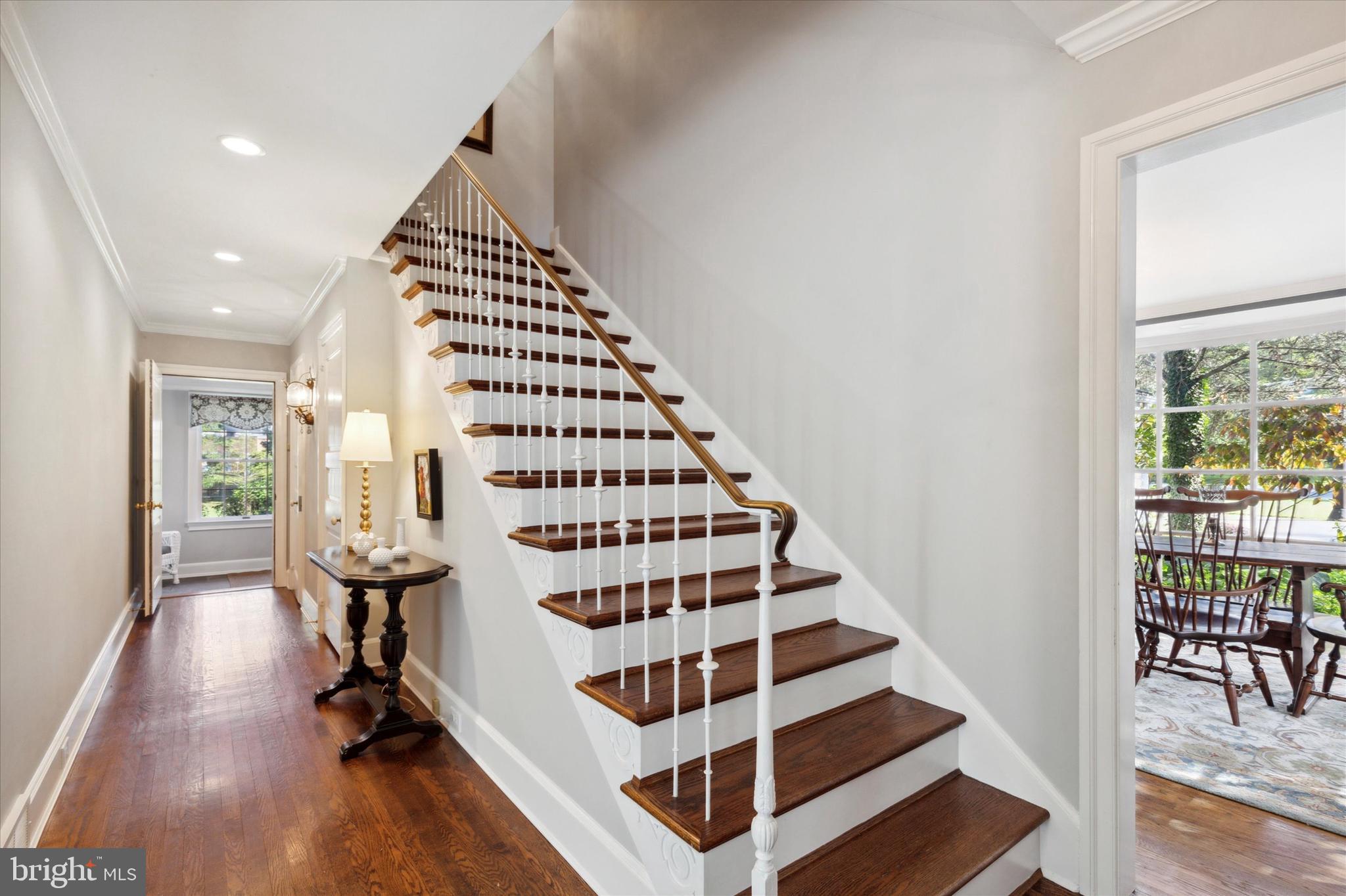 825 Symphony Ln
