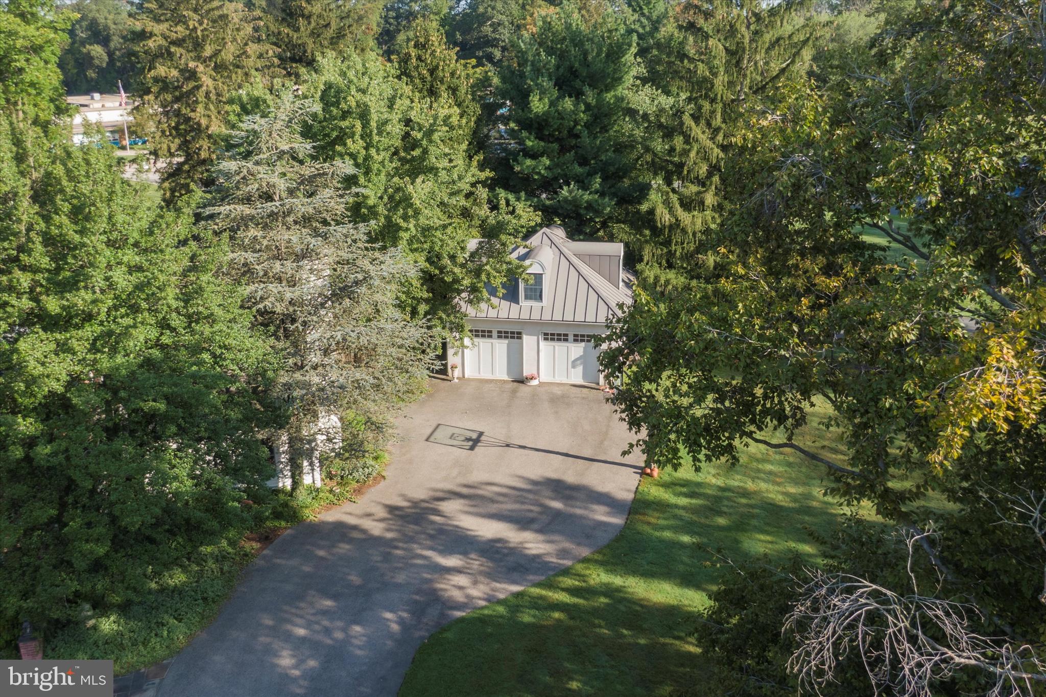 825 Symphony Ln