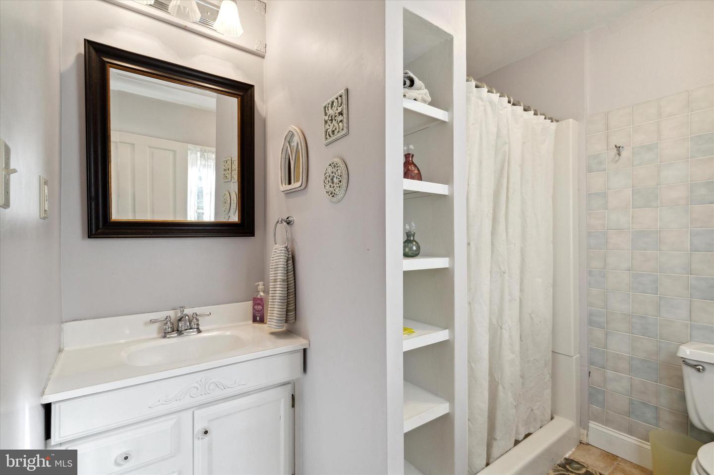 84 S Bethlehem Pike