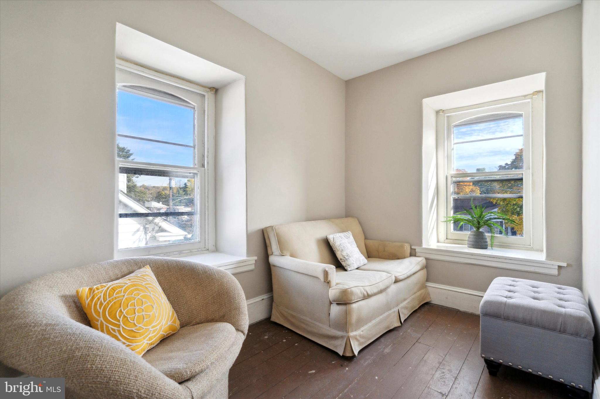 84 S Bethlehem Pike