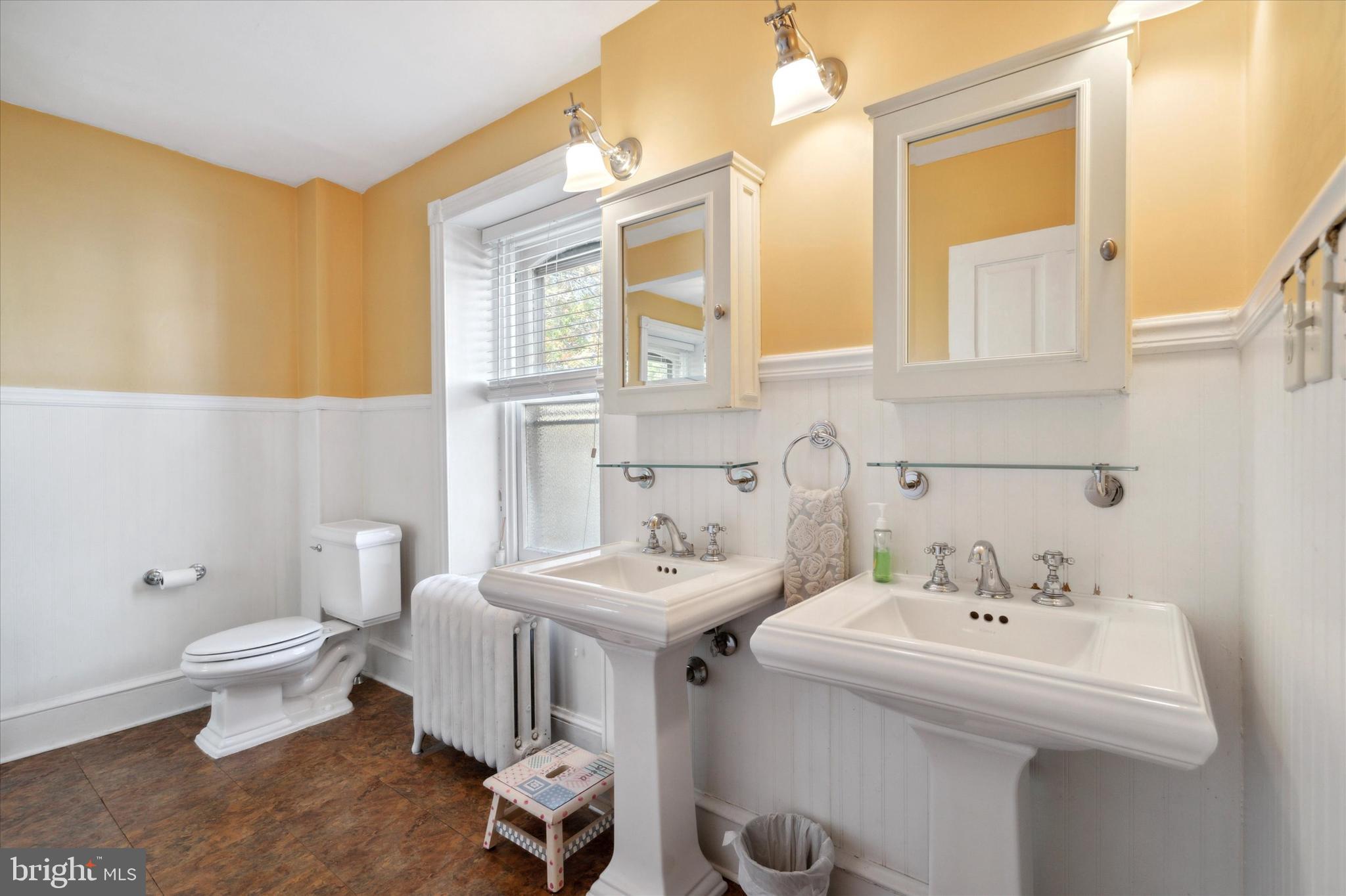 84 S Bethlehem Pike