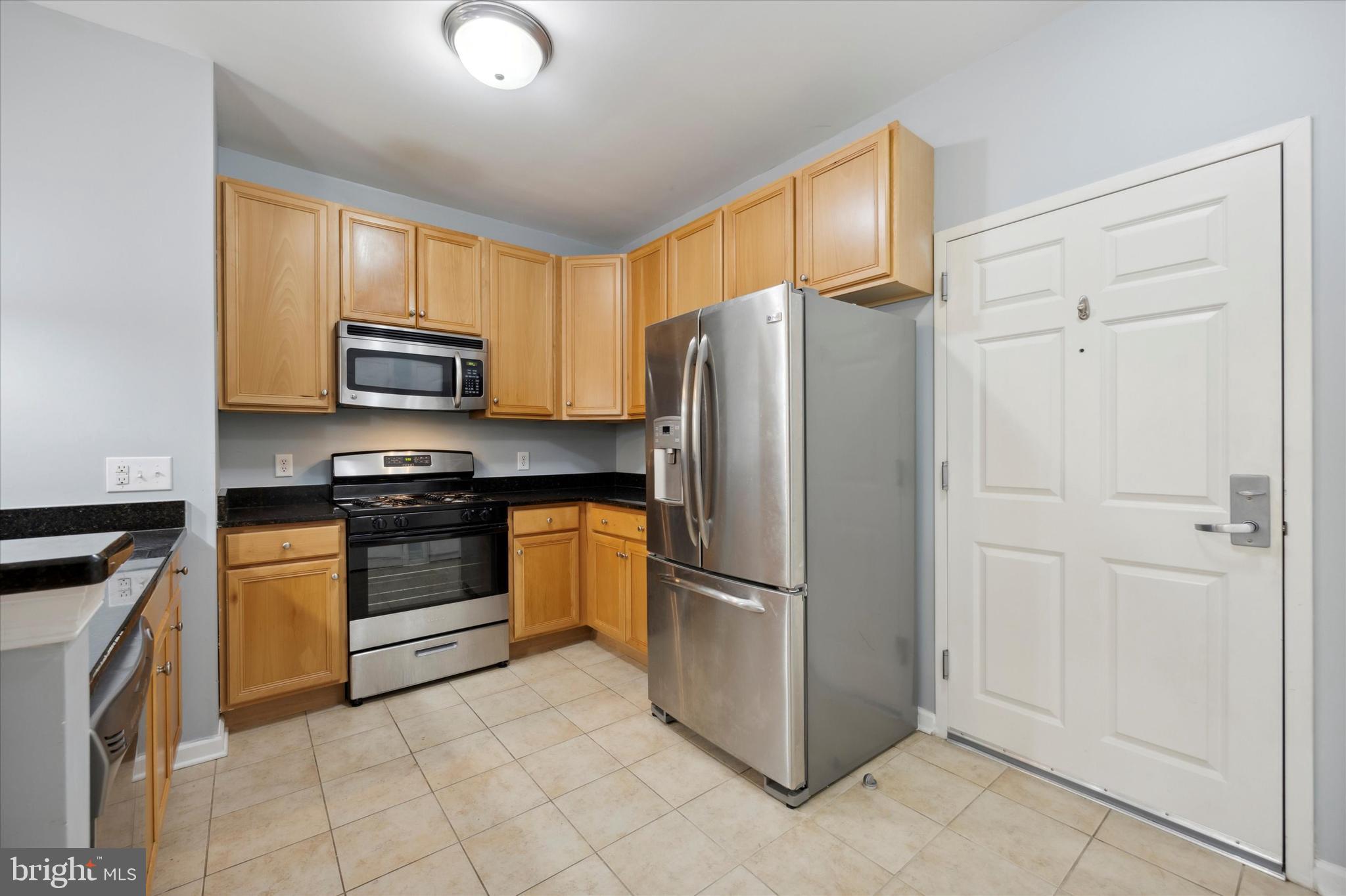350 W Elm St #3318