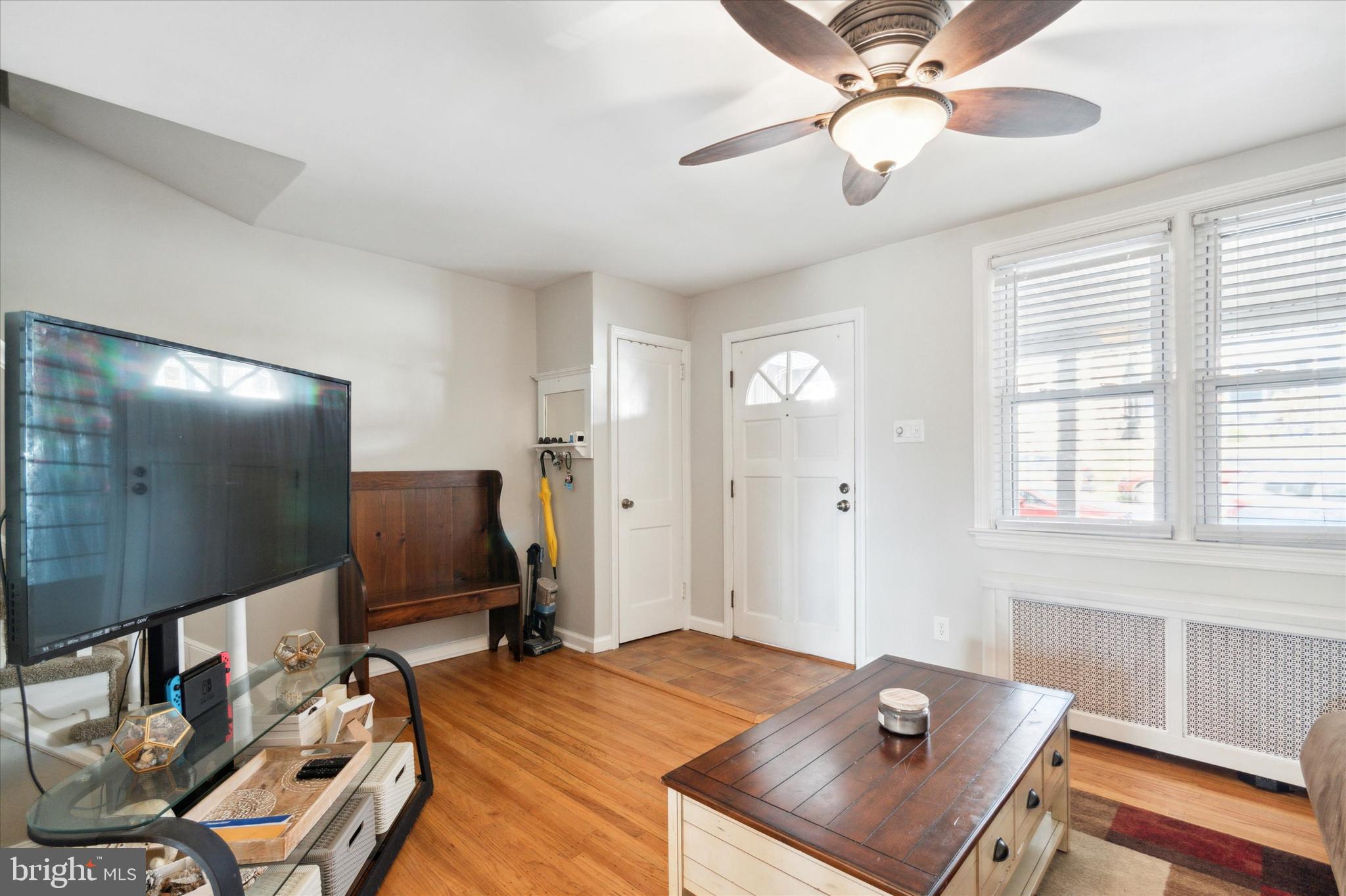 327 E 9th Ave