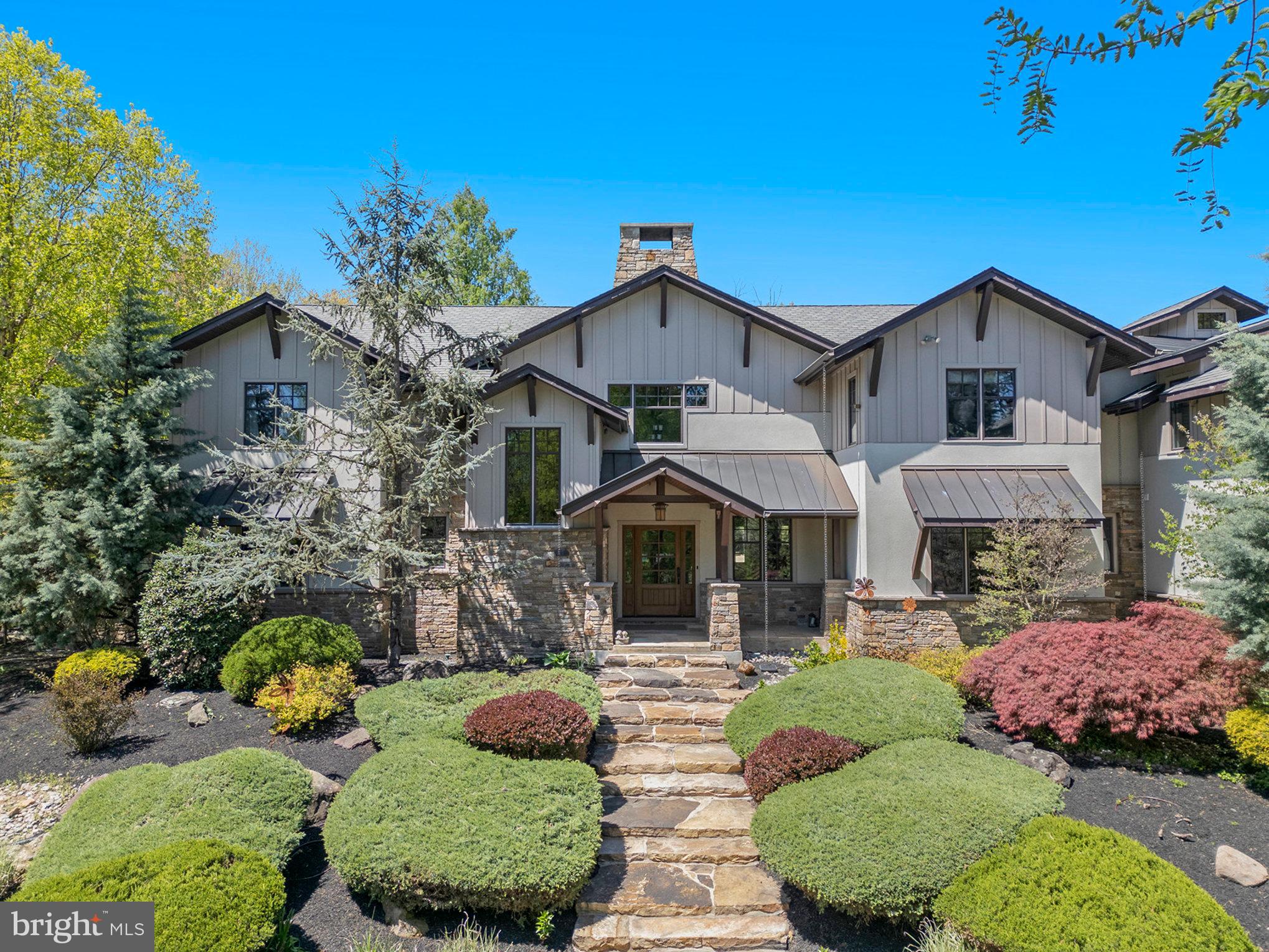825 Lewis Ln