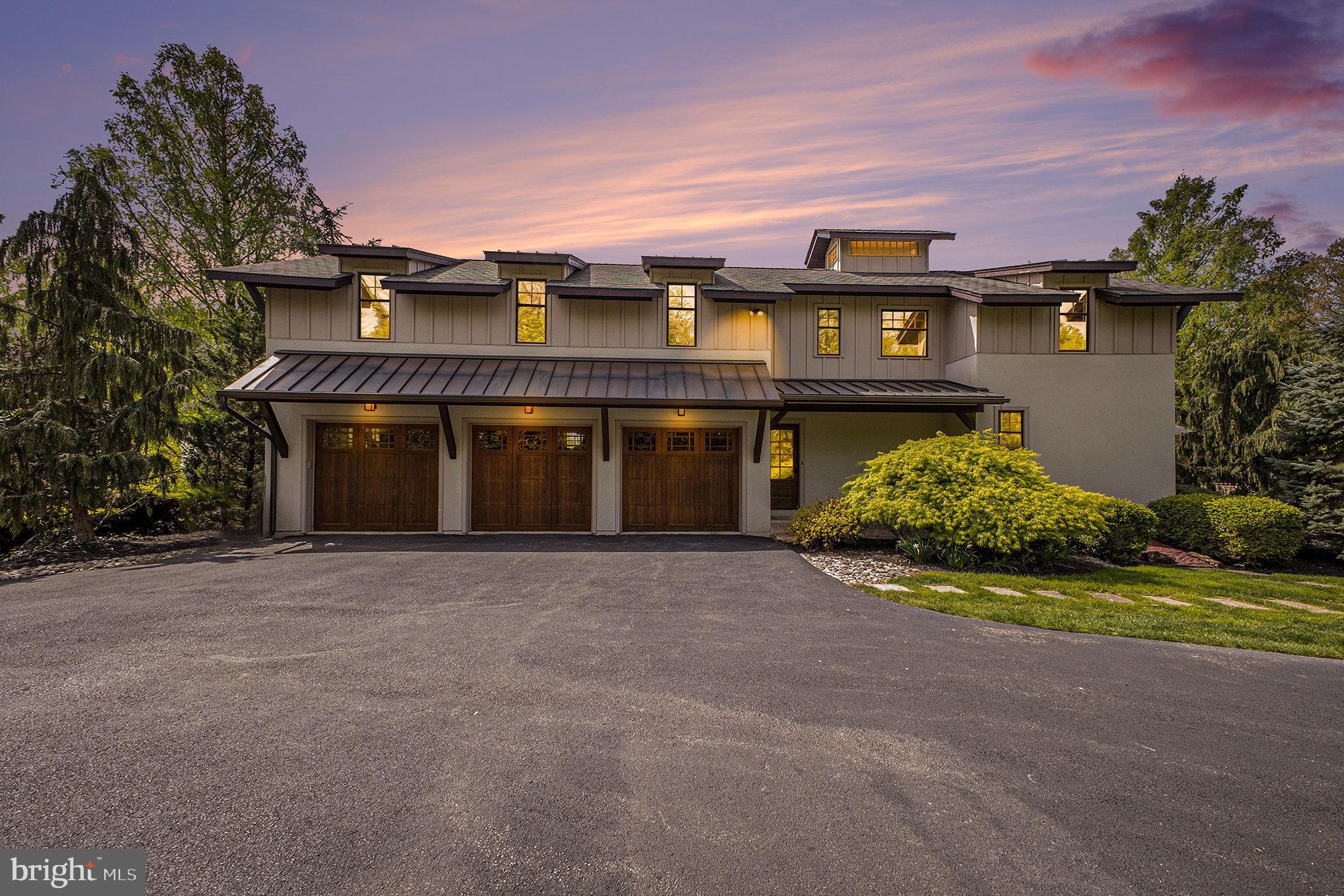 825 Lewis Ln