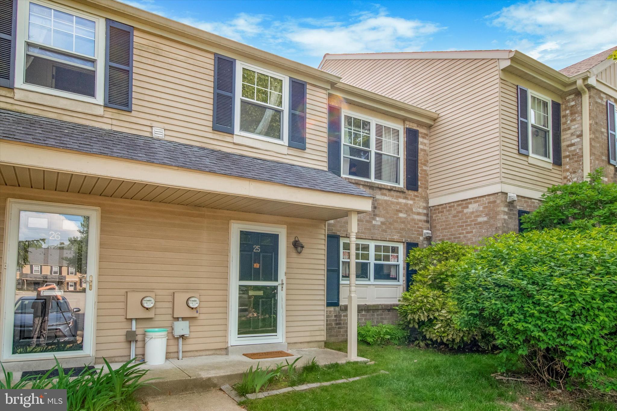 25 Yorktown Ct