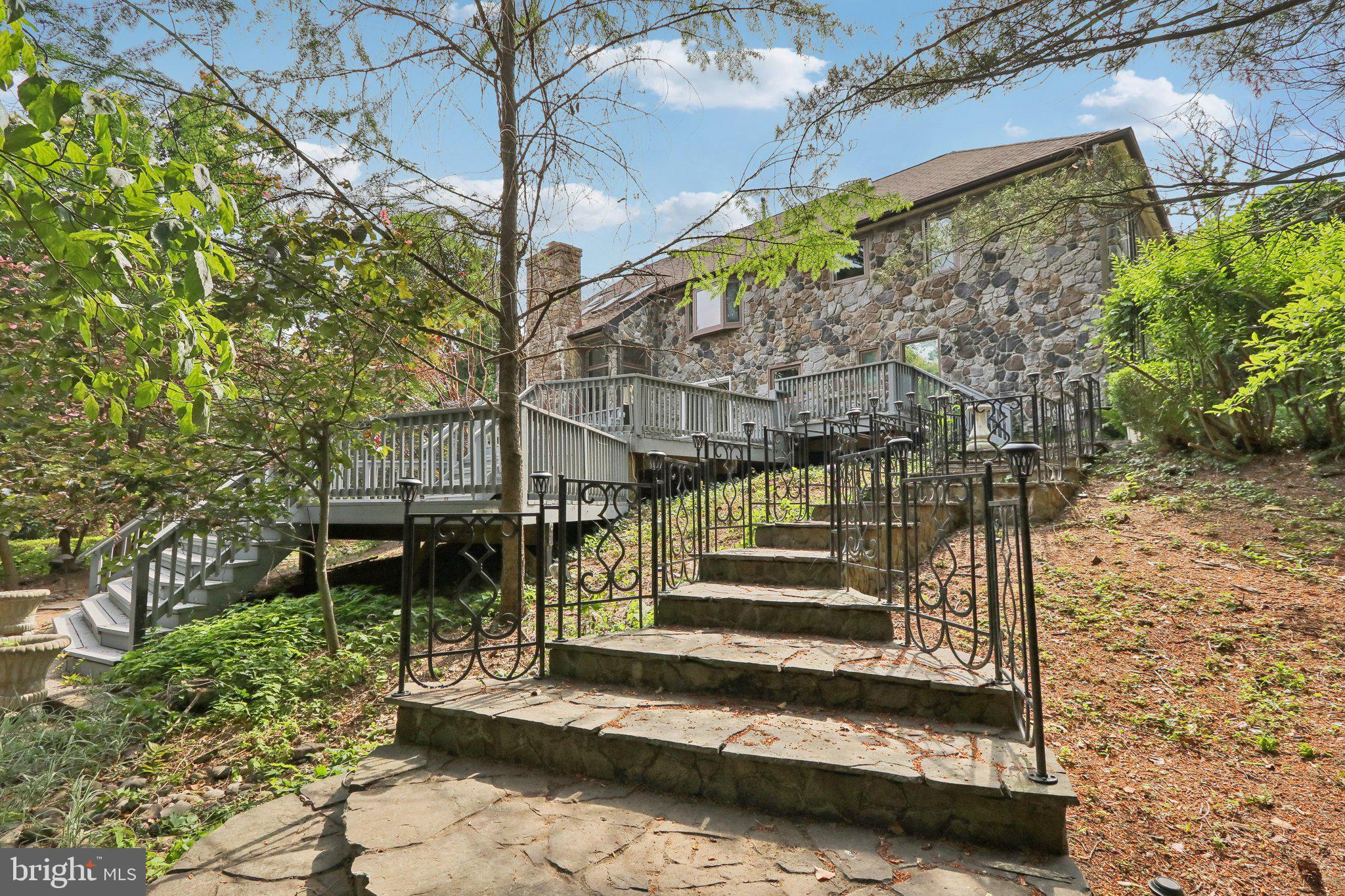 570 Penllyn Blue Bell Pike