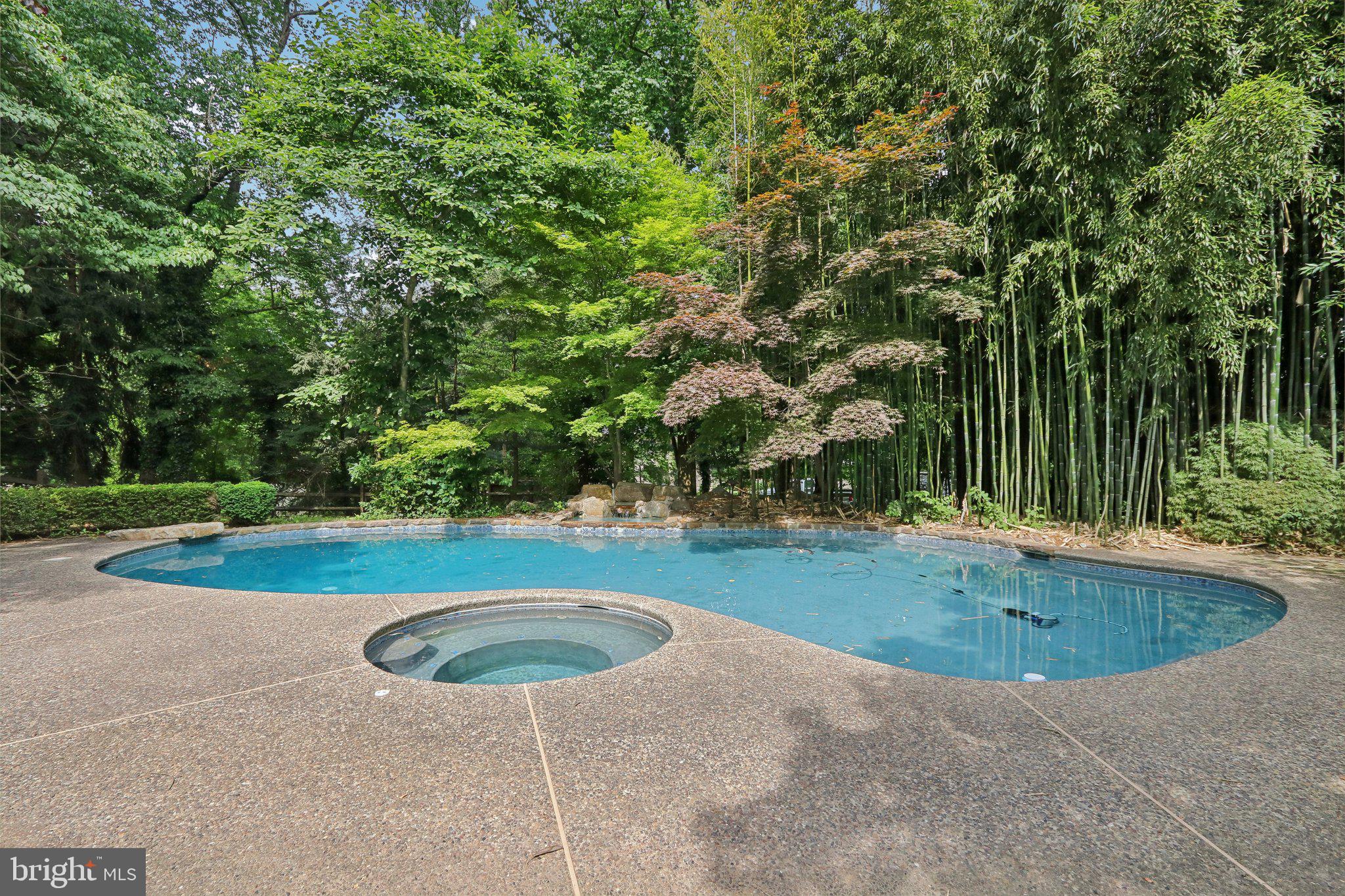 570 Penllyn Blue Bell Pike