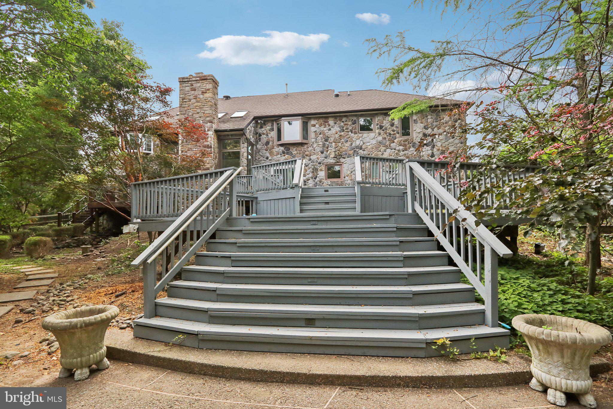570 Penllyn Blue Bell Pike