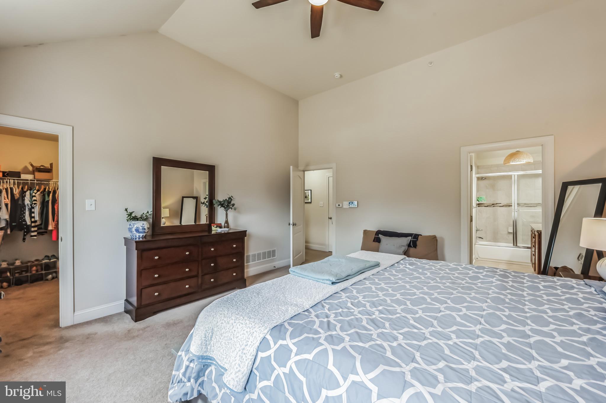 424 Stuart Ln