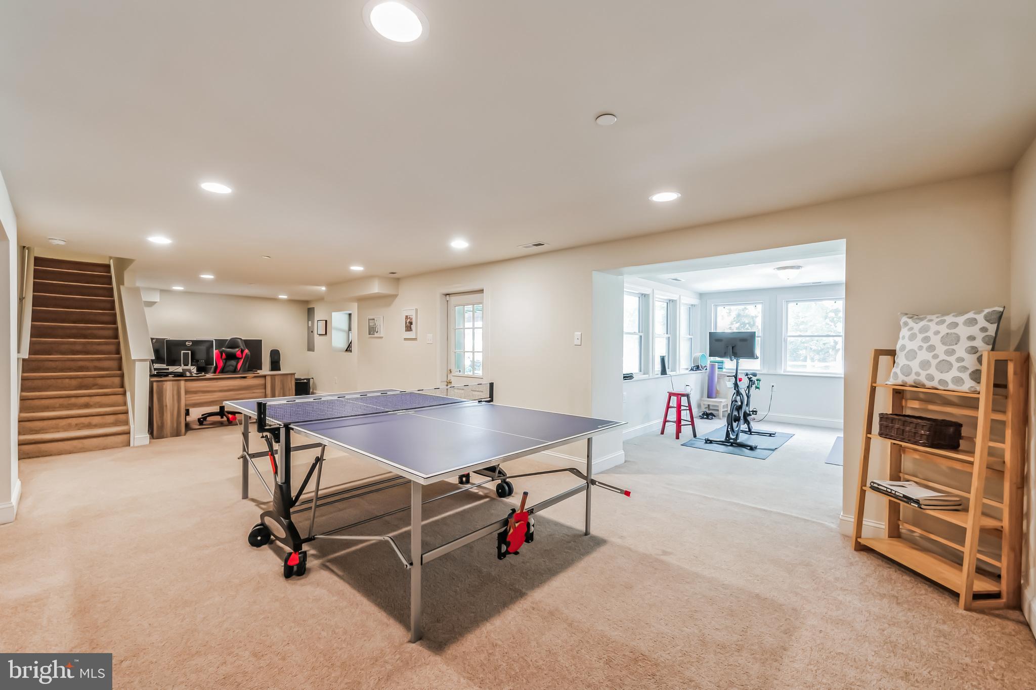 424 Stuart Ln
