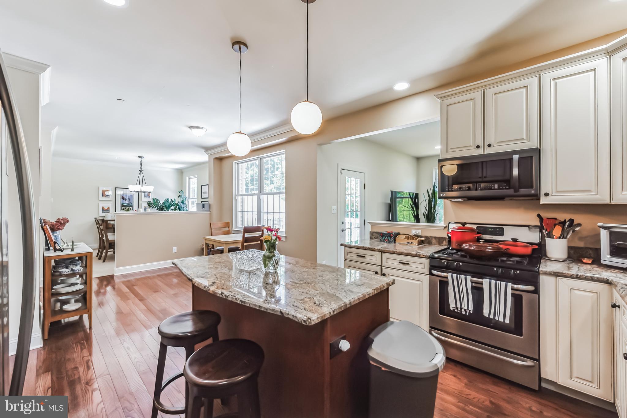 424 Stuart Ln