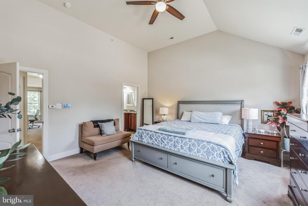 424 Stuart Ln