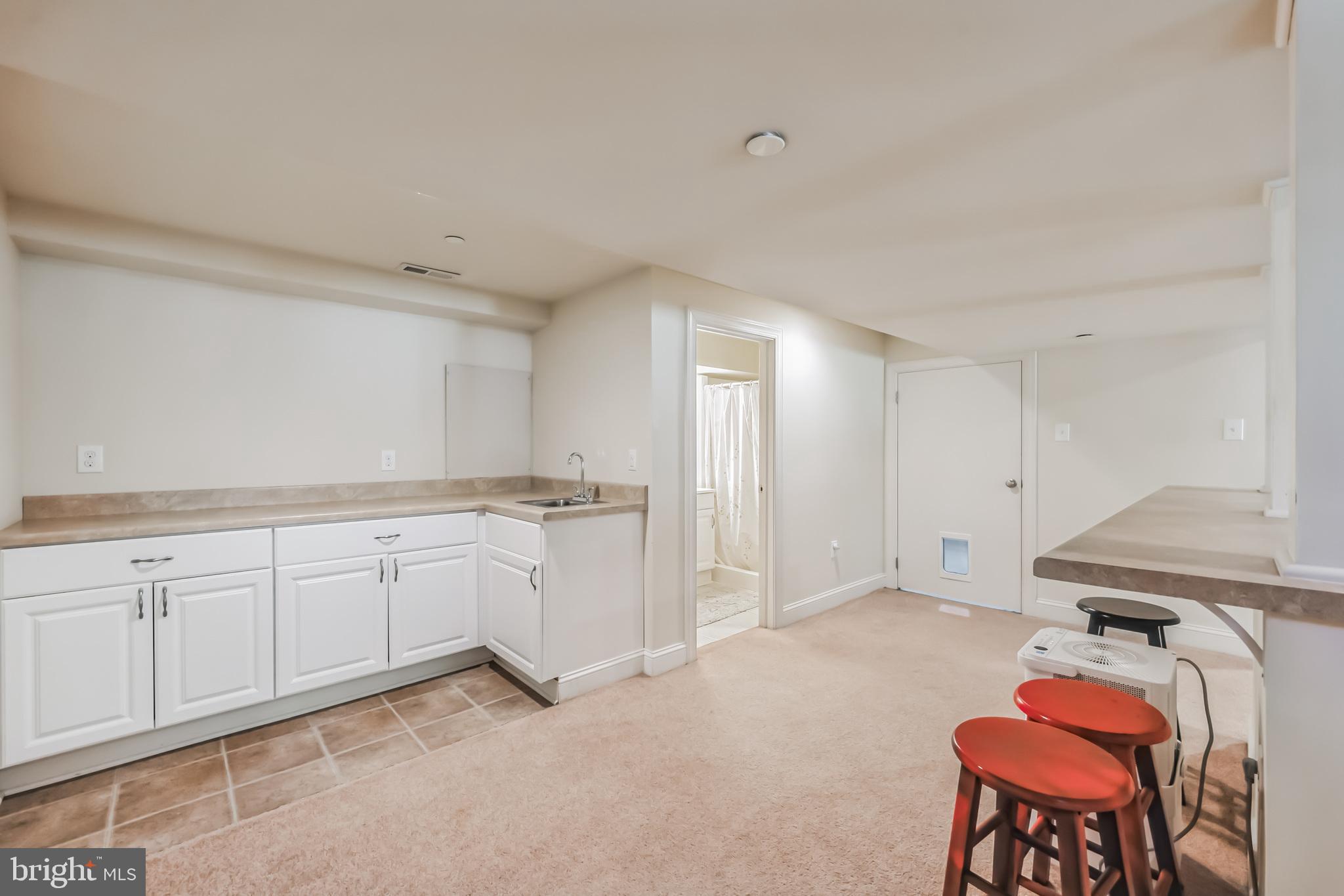 424 Stuart Ln