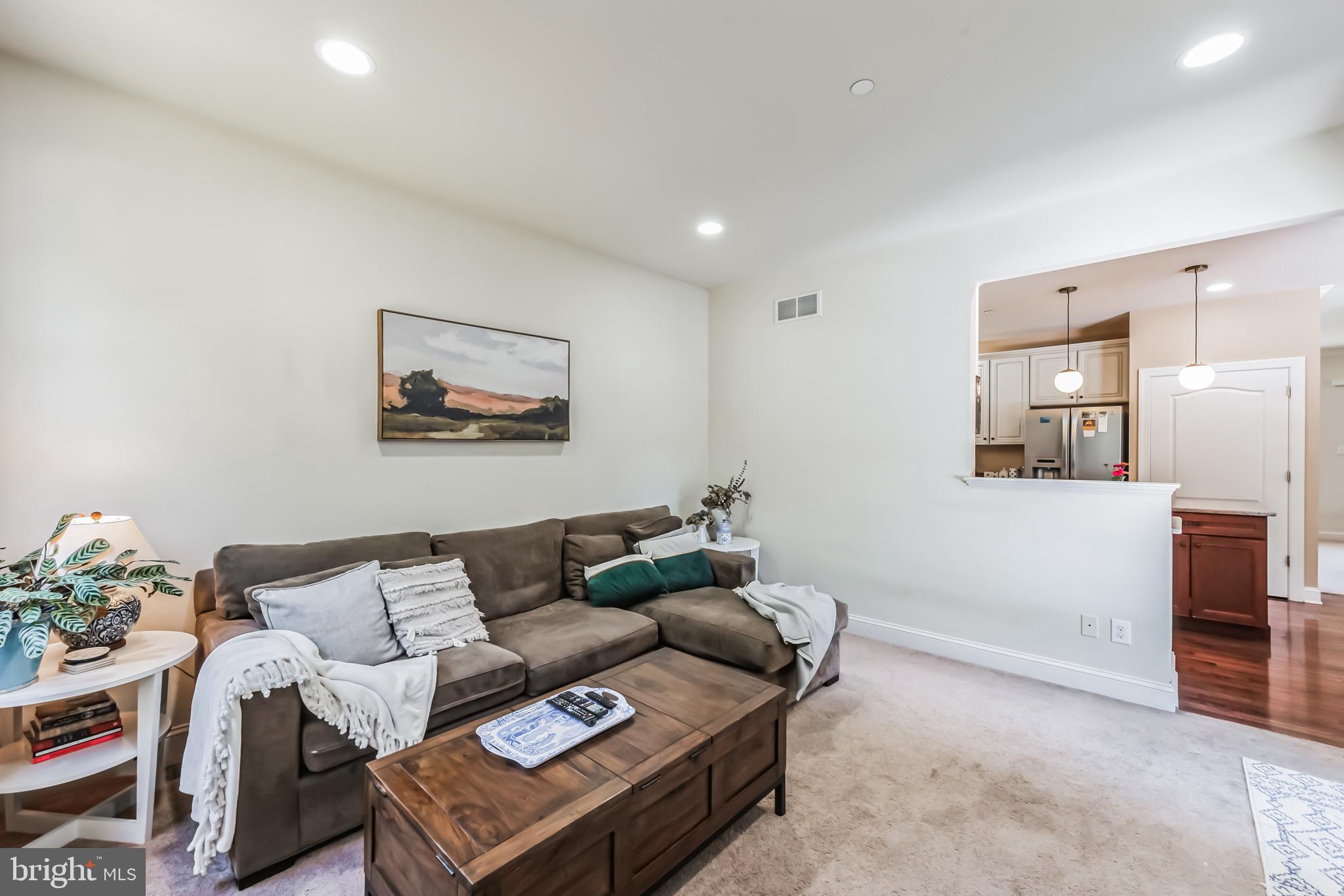 424 Stuart Ln