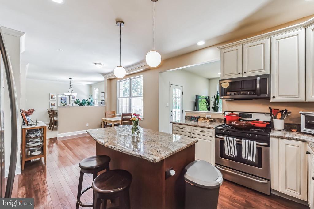 424 Stuart Ln