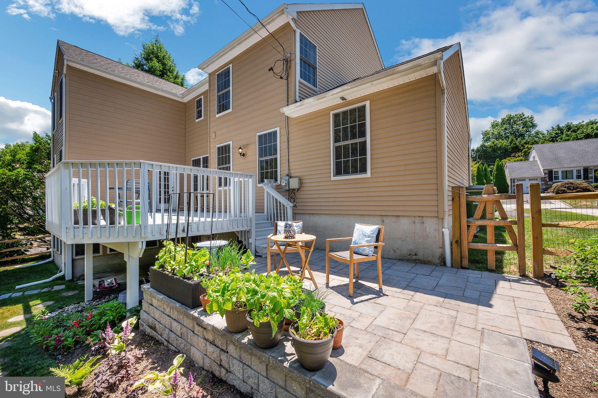 424 Stuart Ln