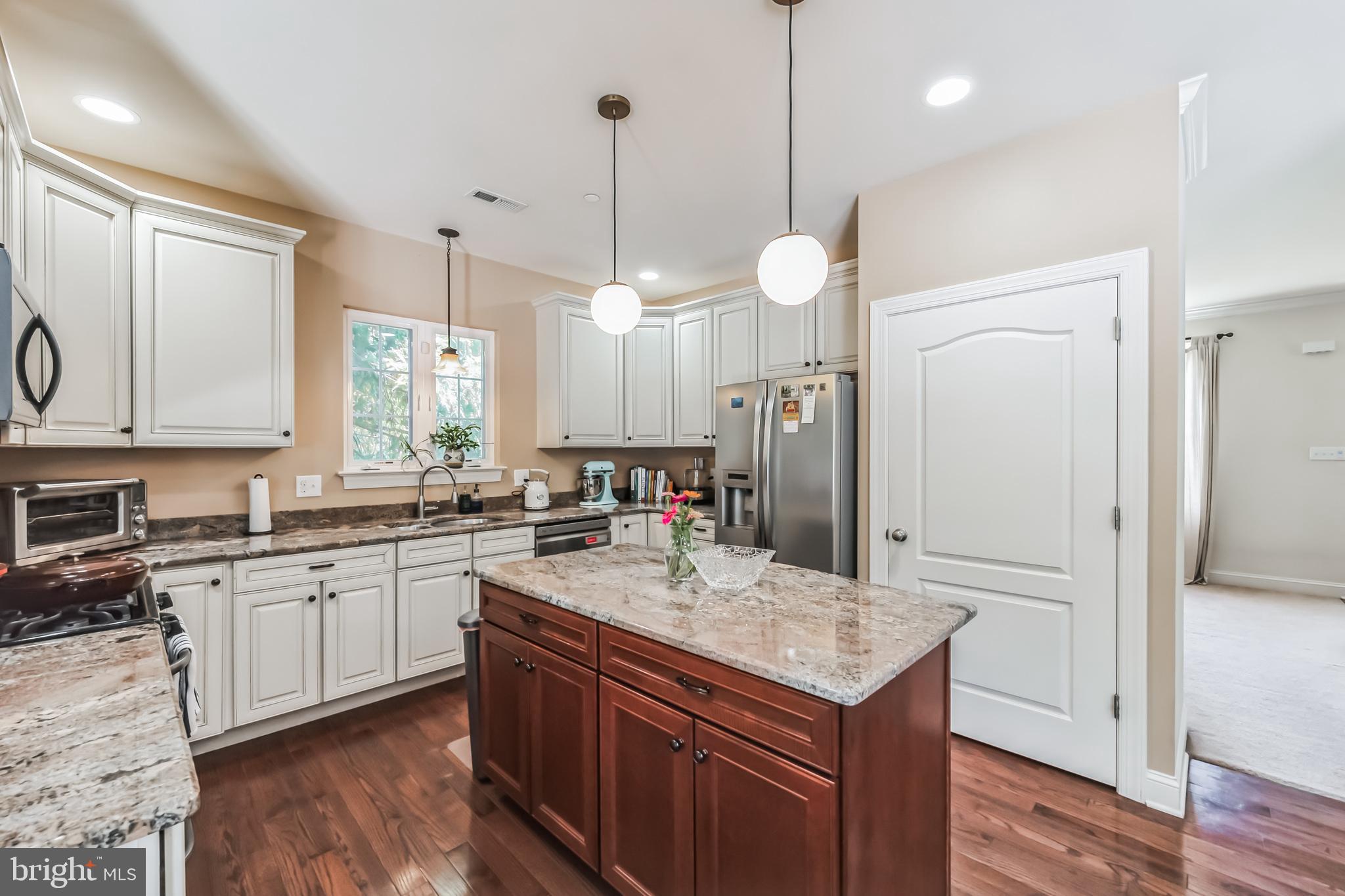 424 Stuart Ln