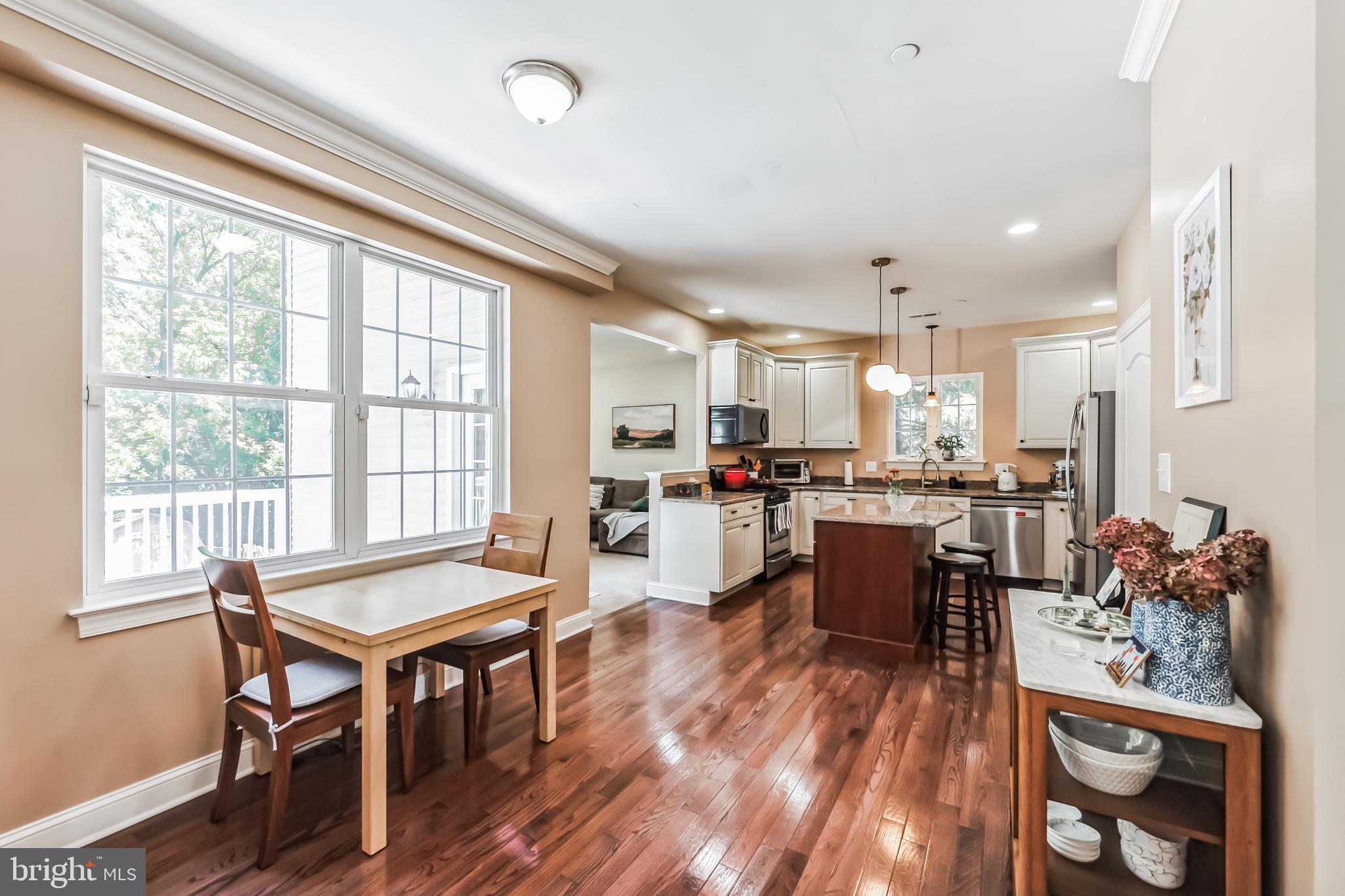 424 Stuart Ln