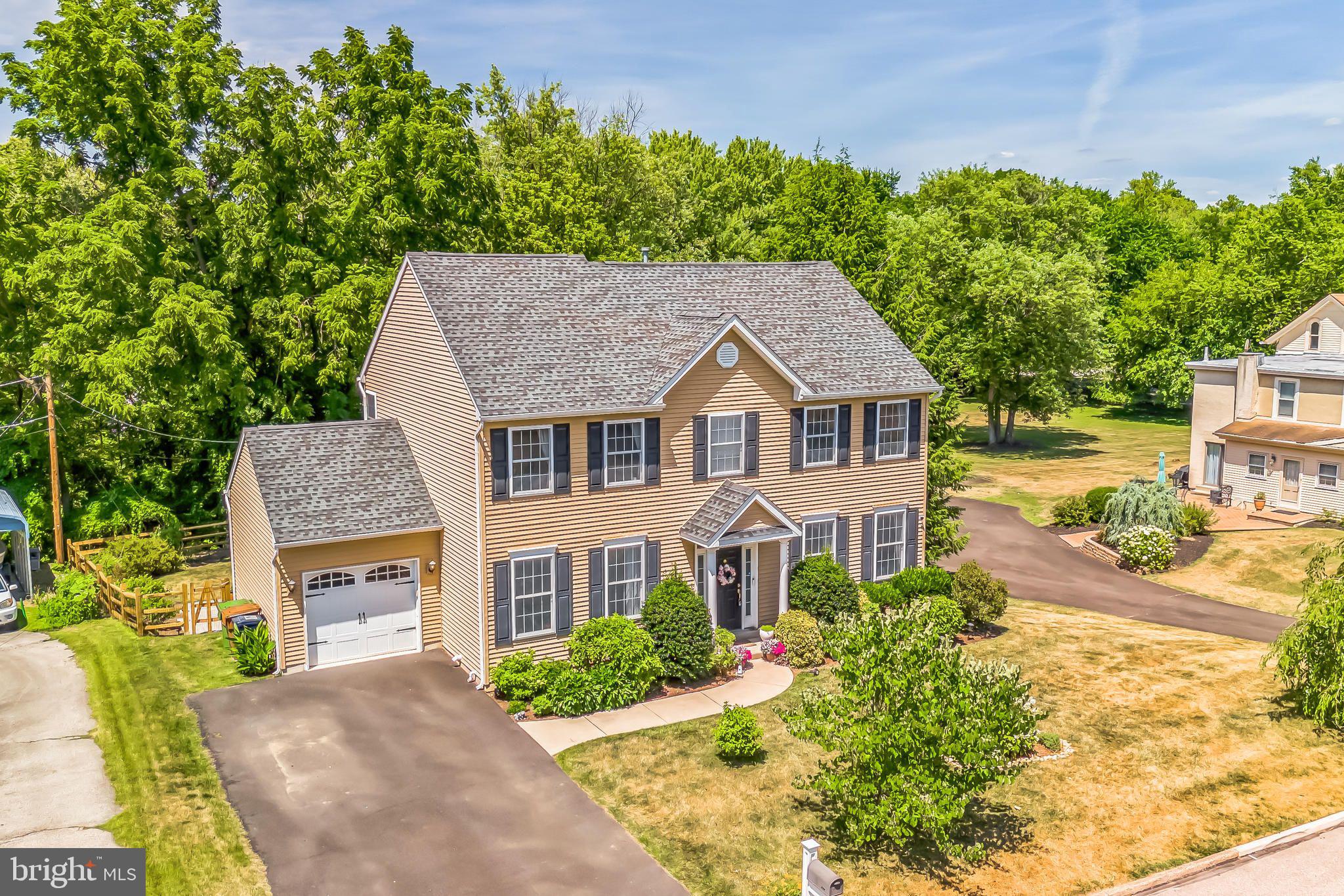424 Stuart Ln