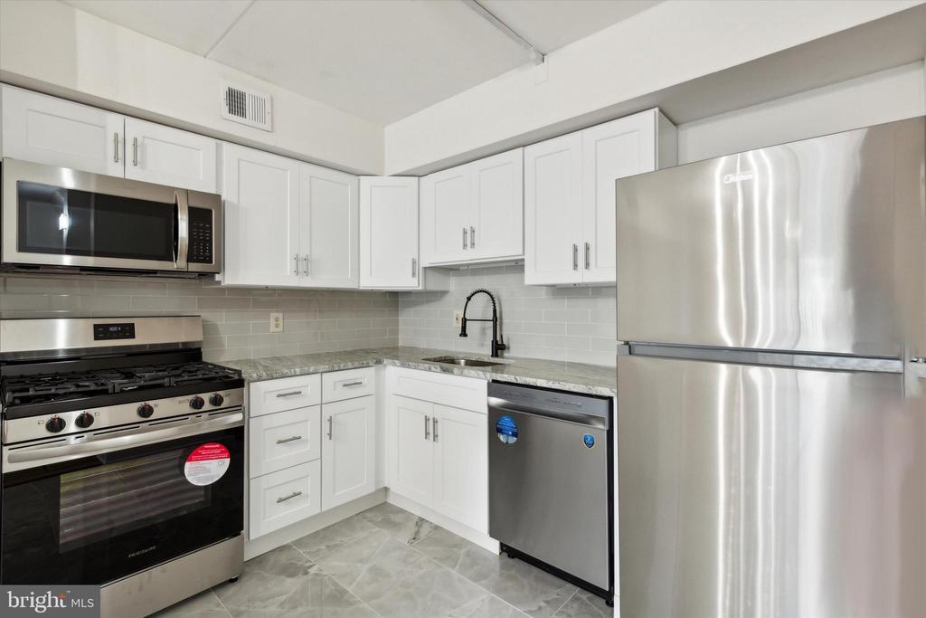 112 STONY WAY