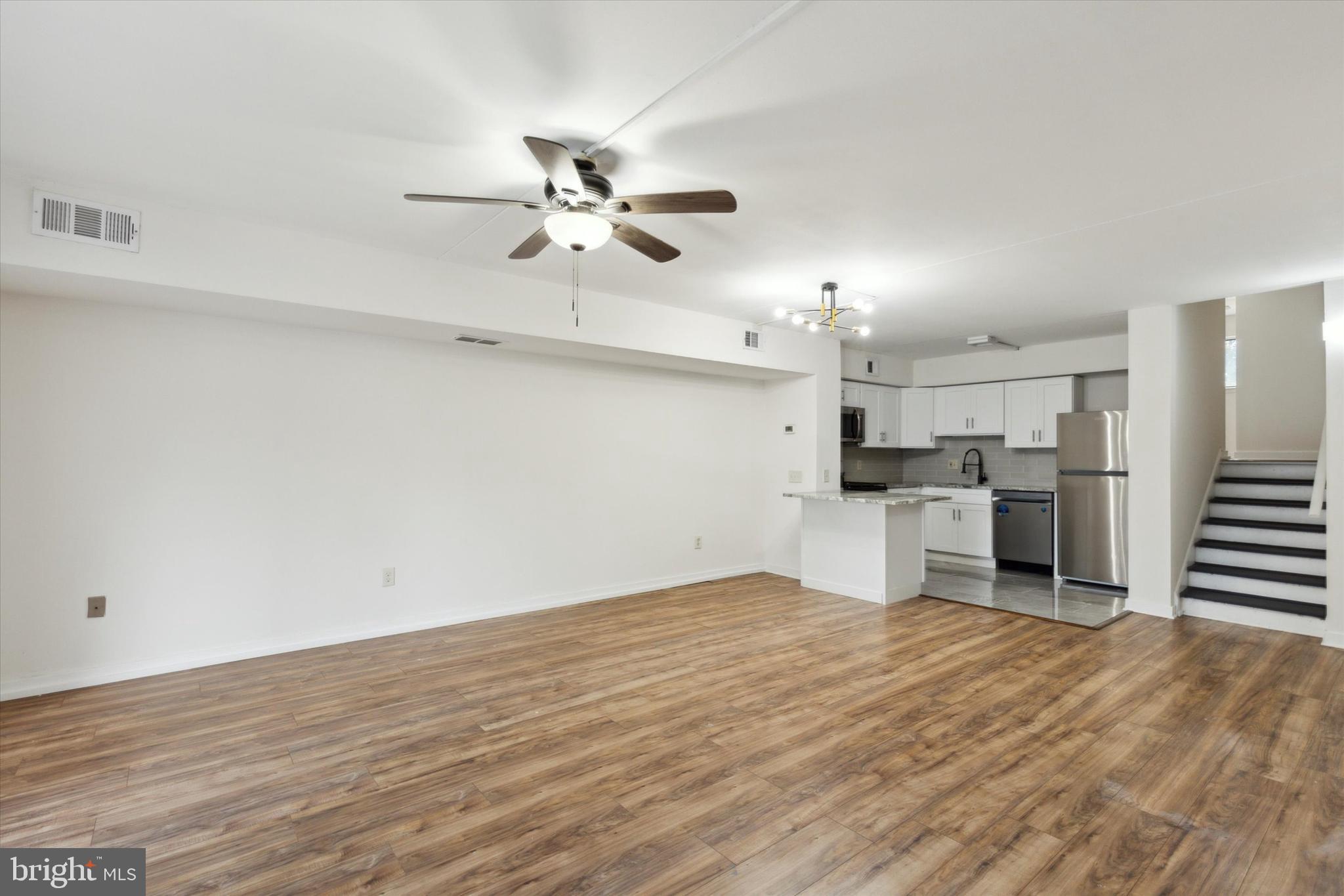 112 STONY WAY