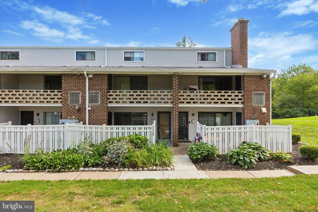 112 STONY WAY