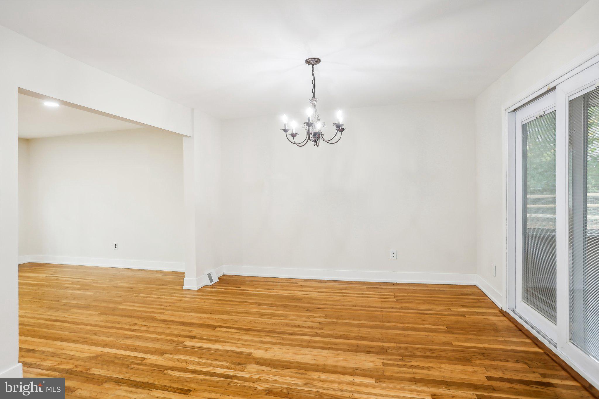 8326 Elliston