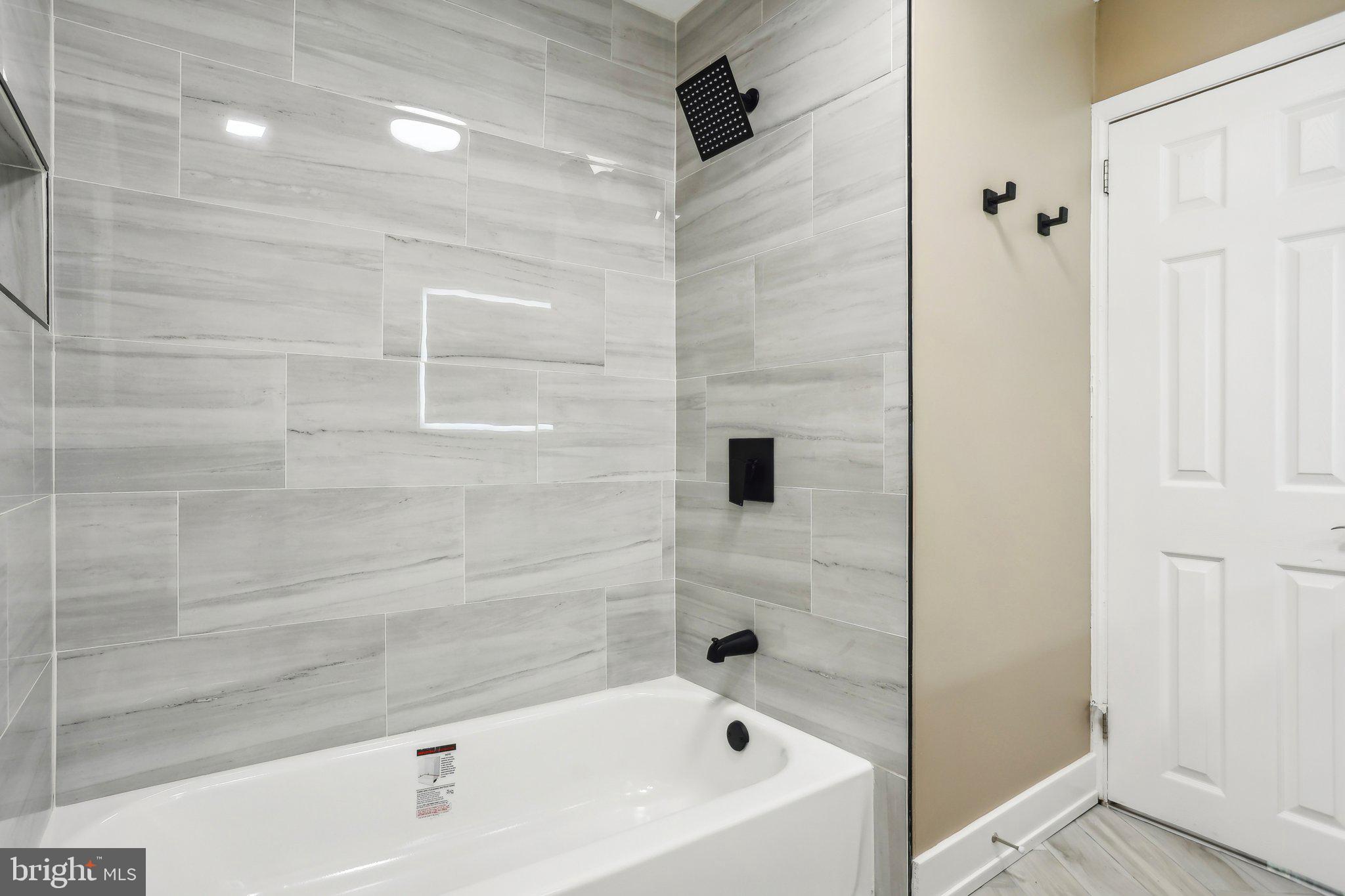 8326 Elliston