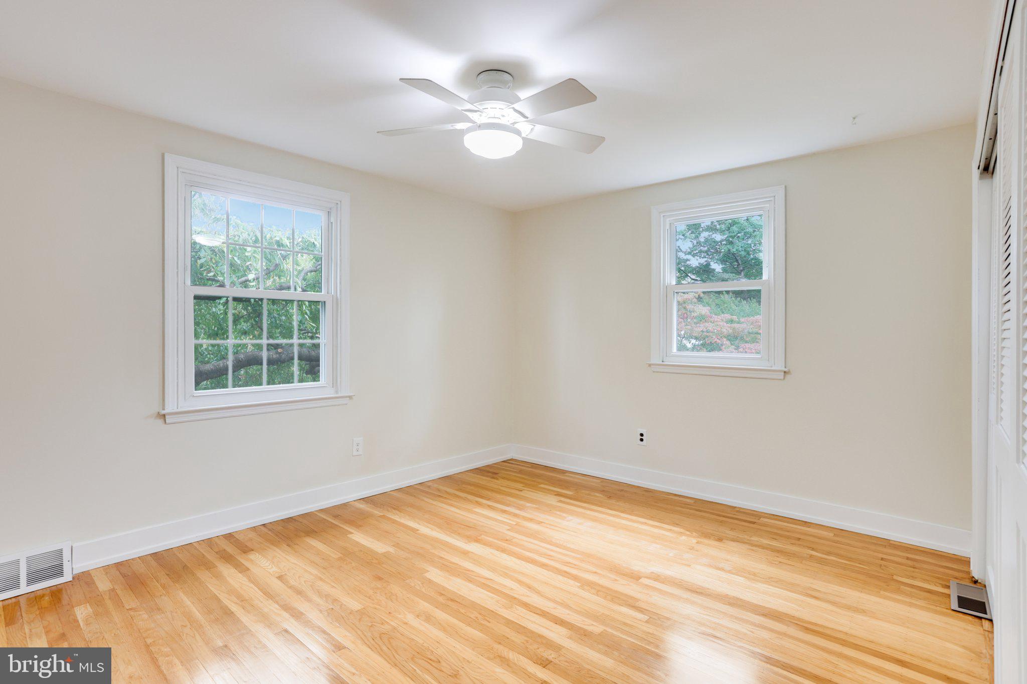 8326 Elliston