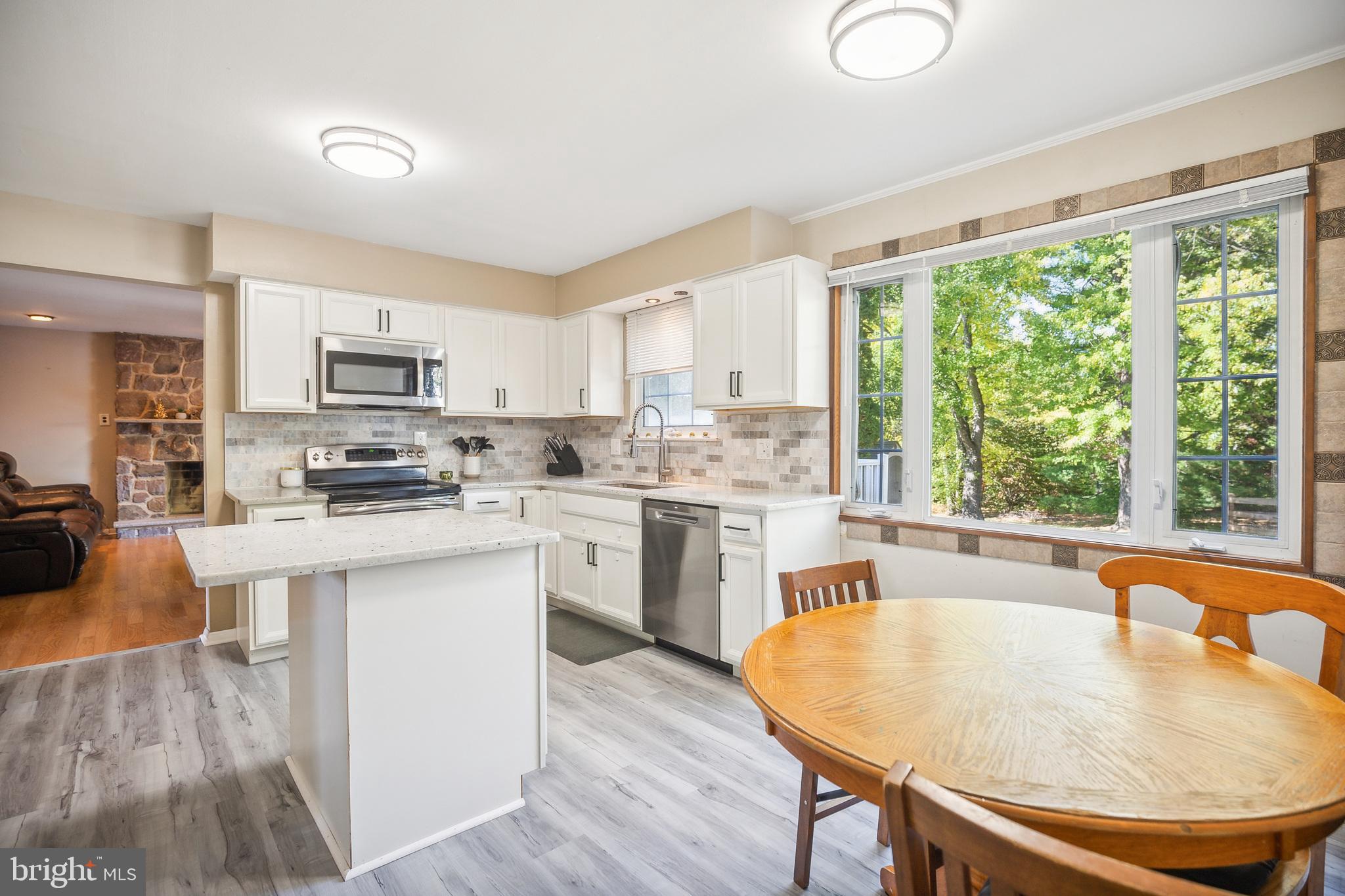 700 Fitzwatertown Rd