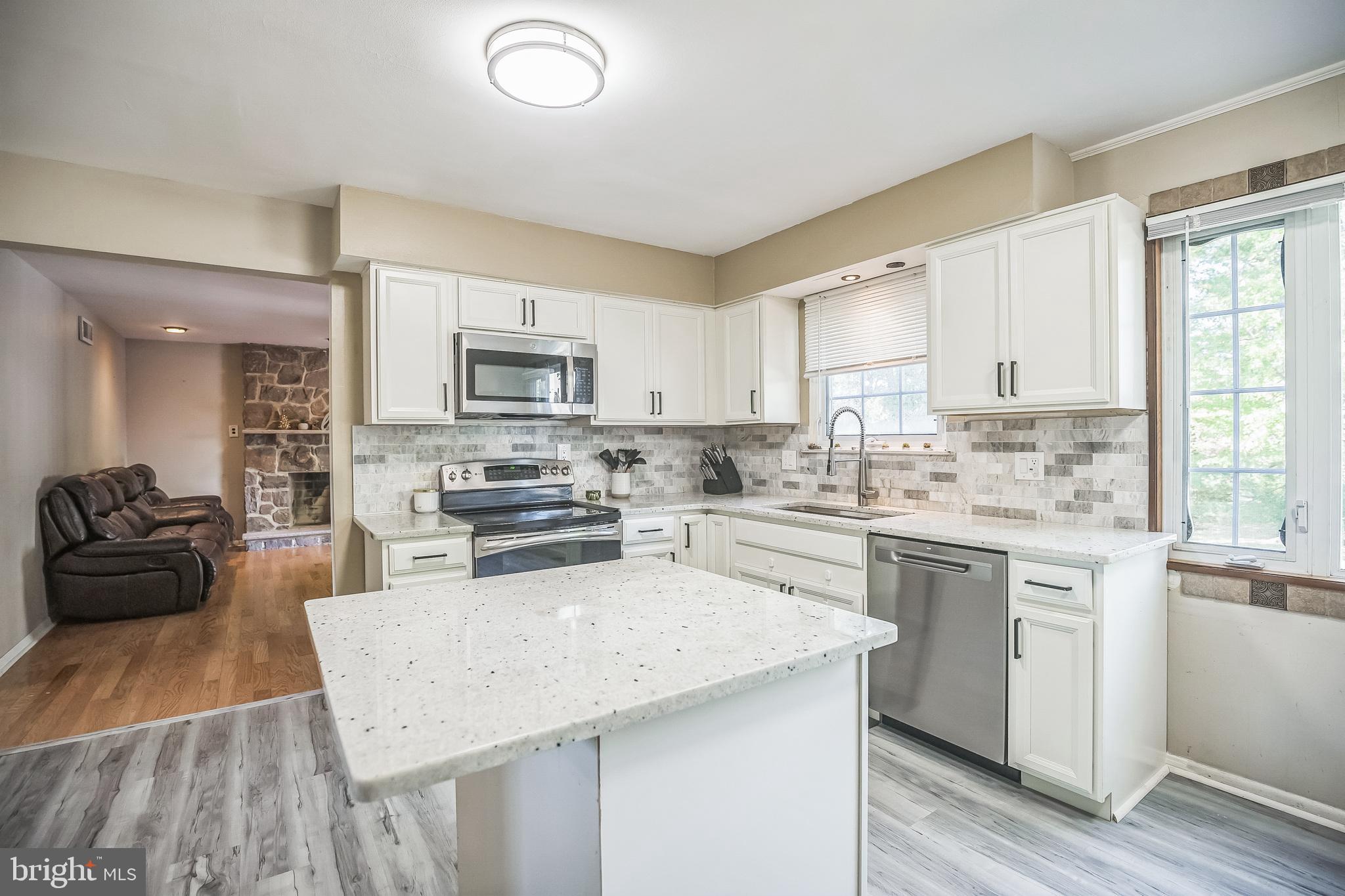 700 Fitzwatertown Rd