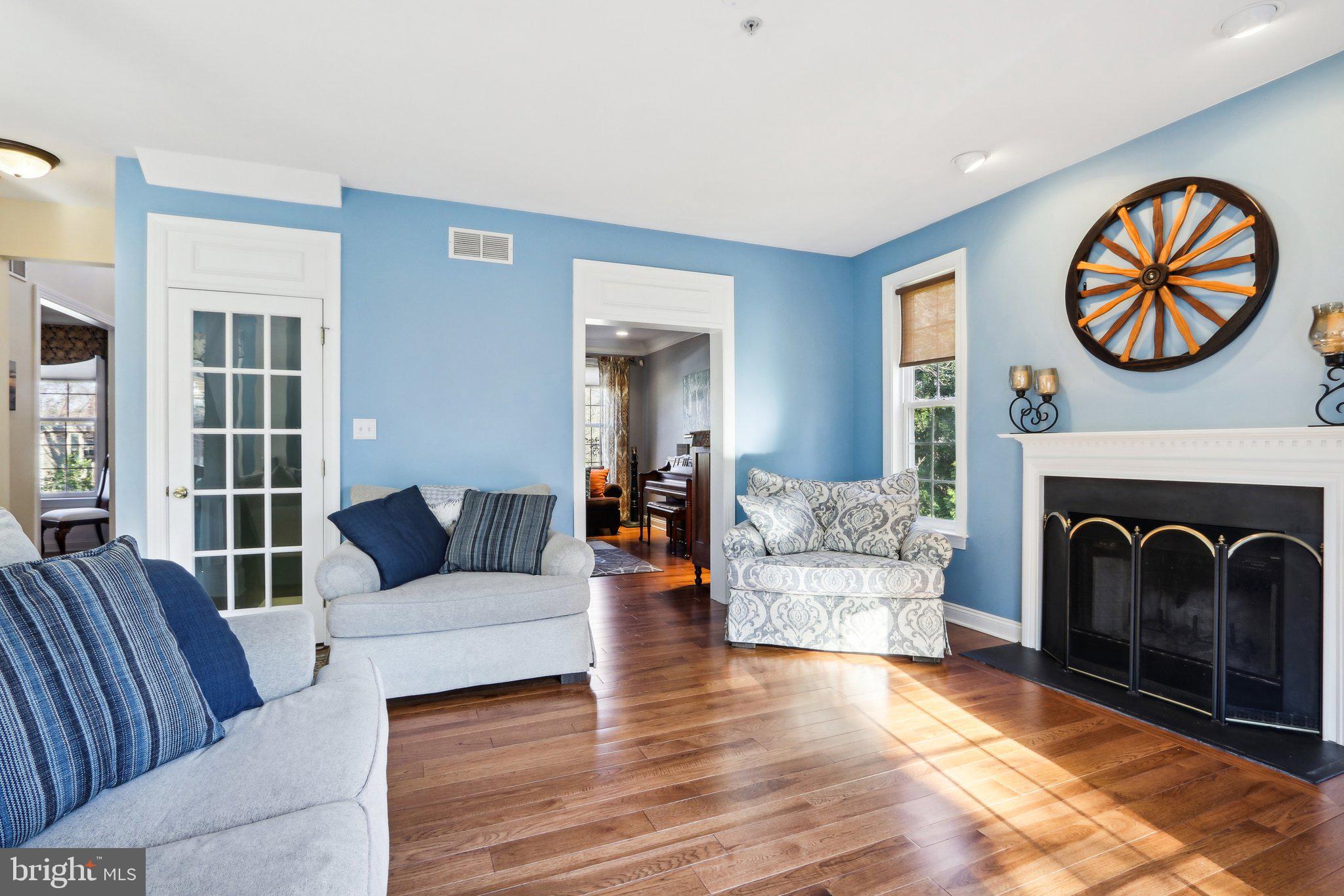 425 Stuart Ln