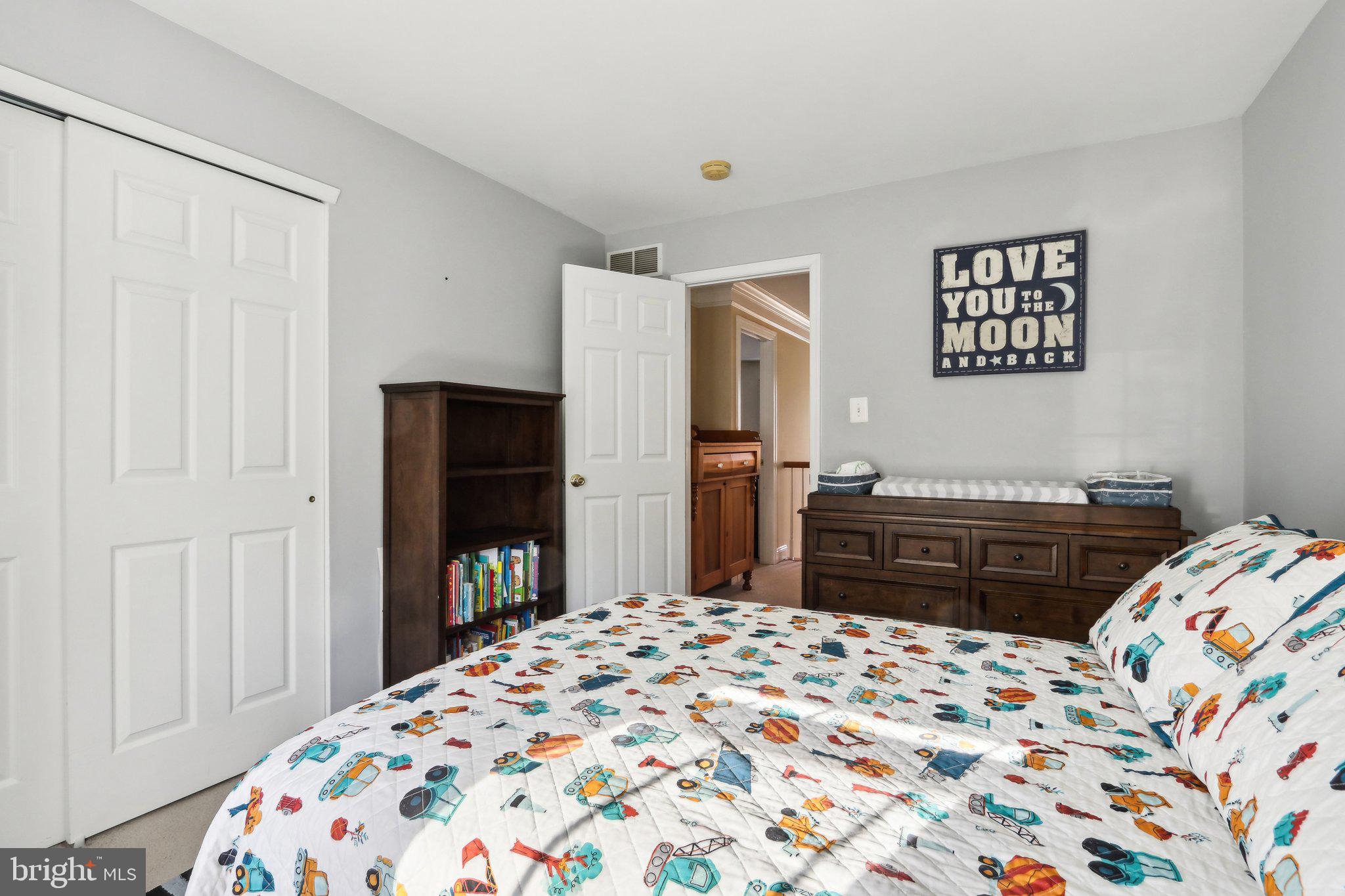425 Stuart Ln