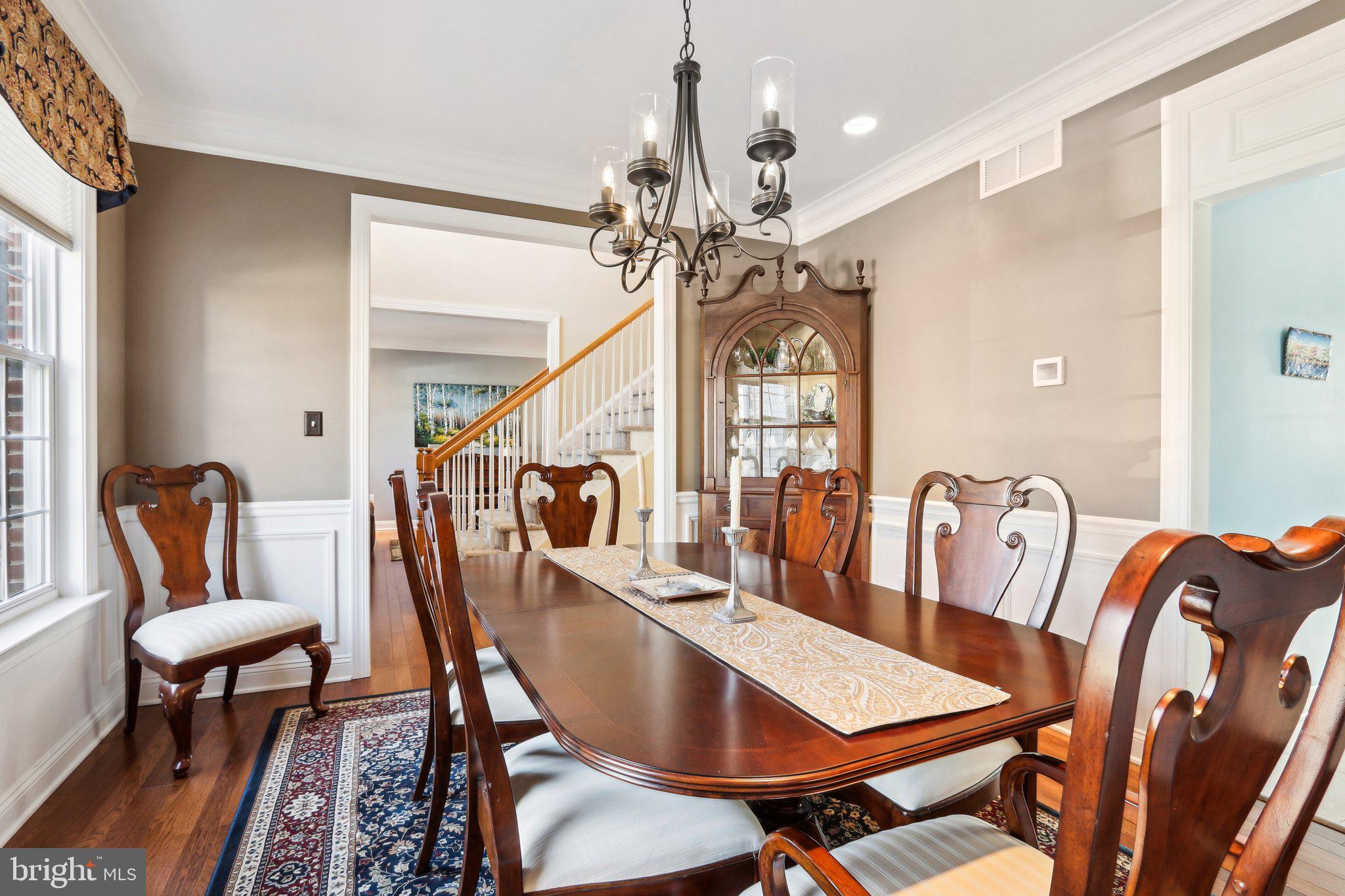 425 Stuart Ln